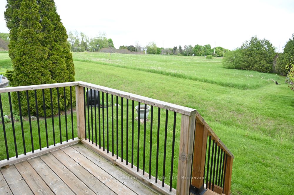 18 Cretney Drive S Property Photo 6