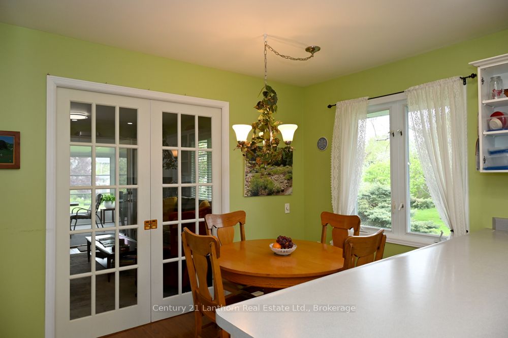 18 Cretney Drive S Property Photo 25