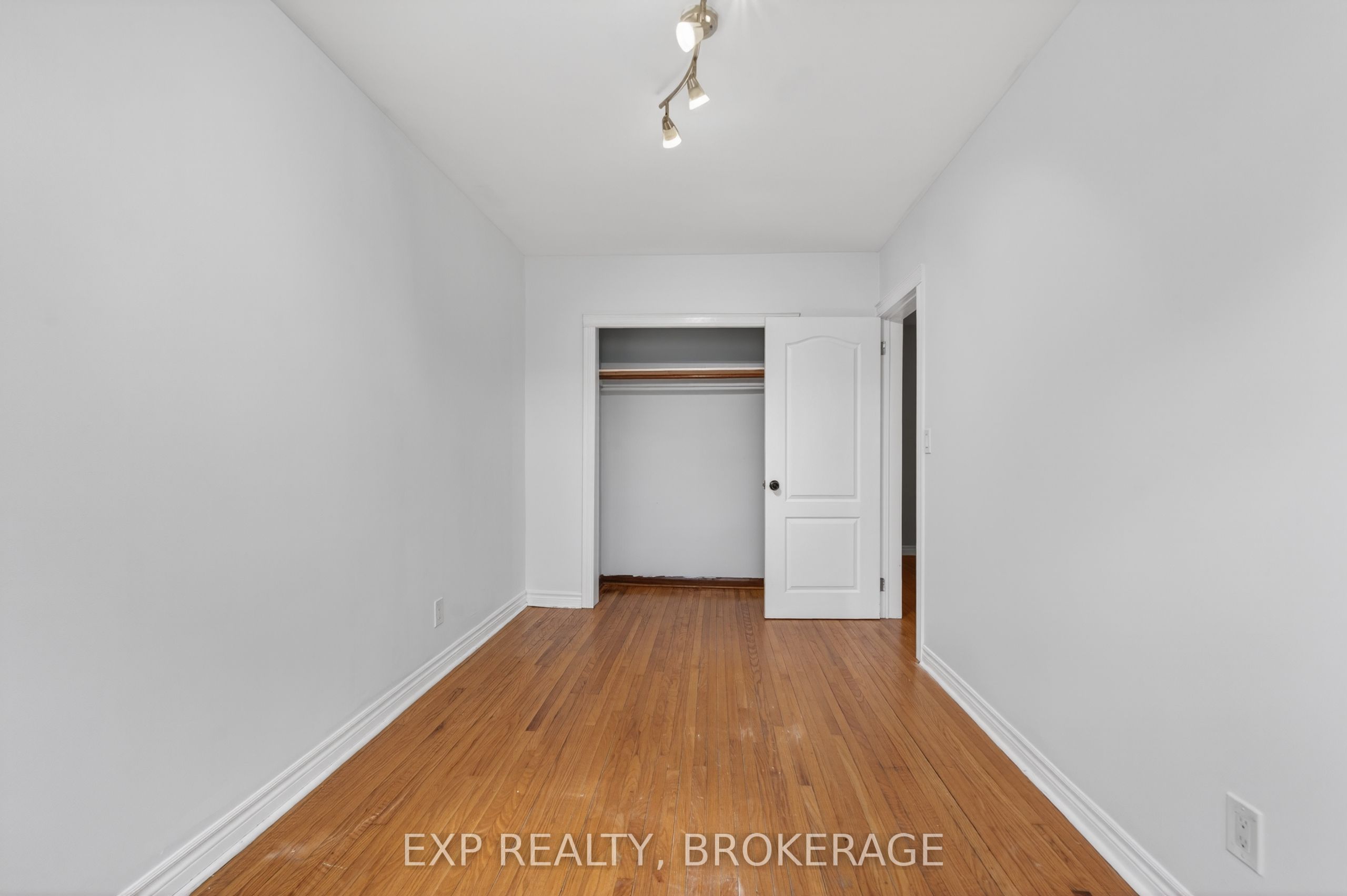 340 Palace Road Property Photo 13