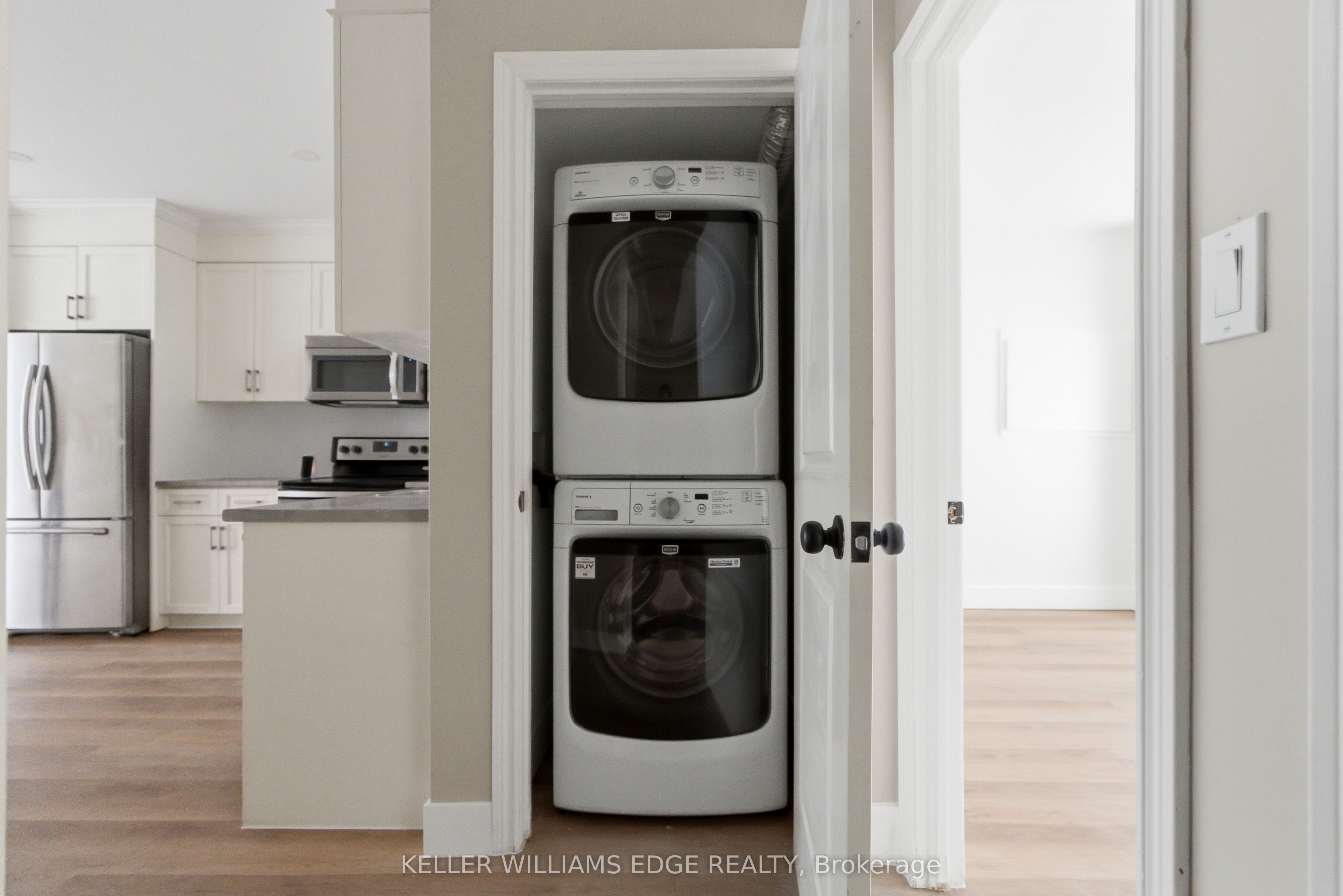 389 Dundas Street Property Photo 10