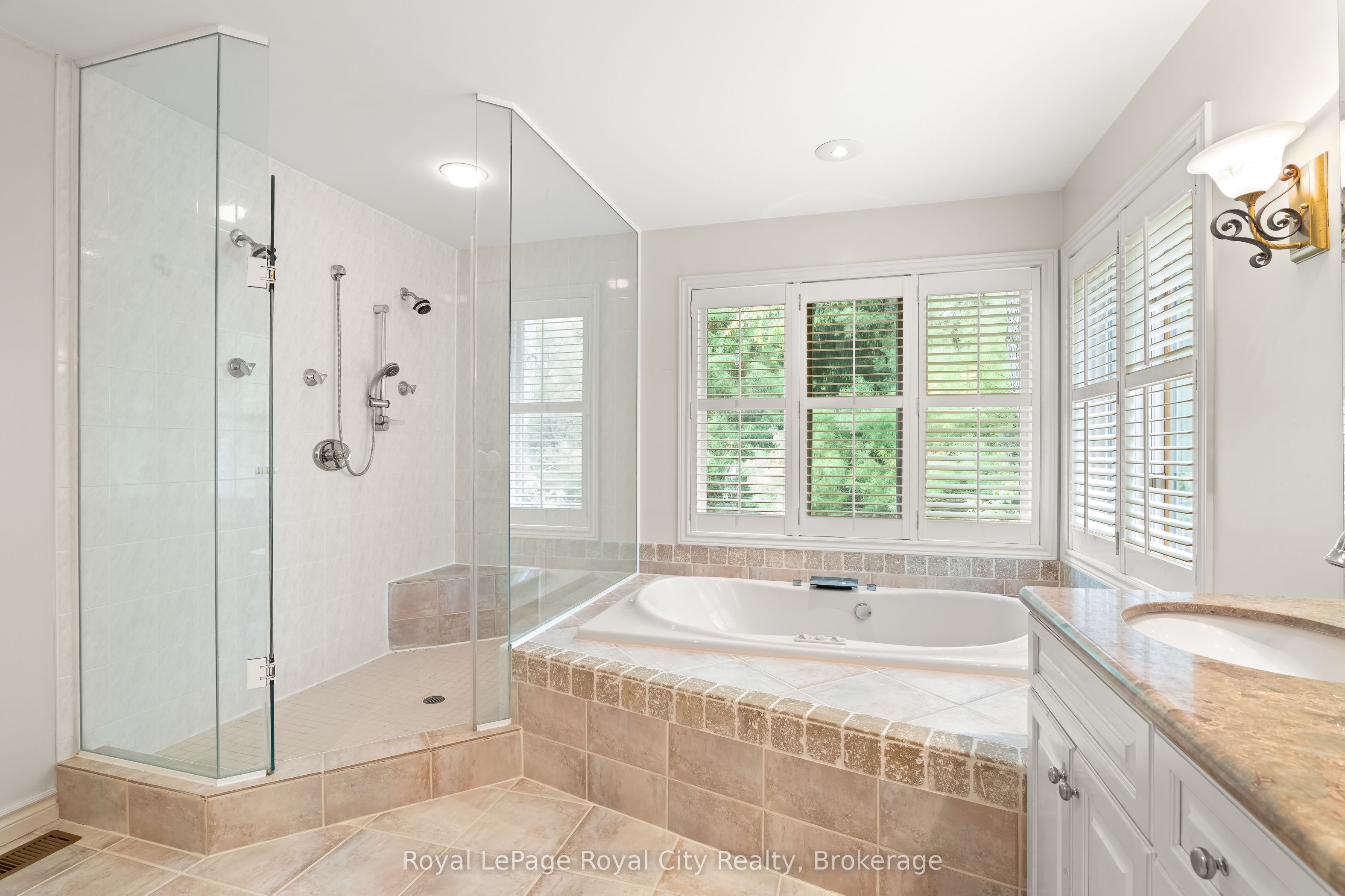 384 South River Road Property Photo 19