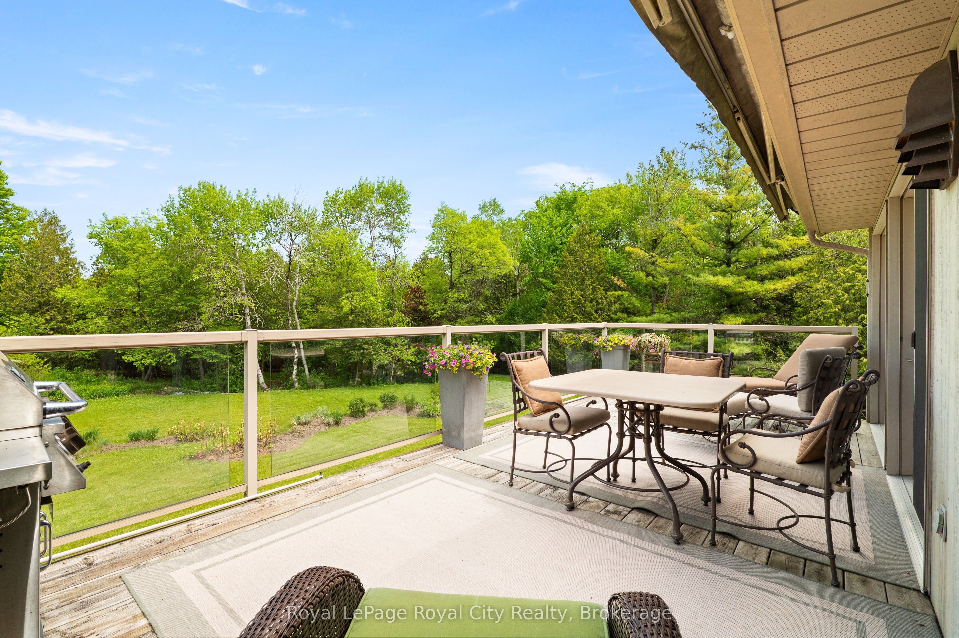 384 South River Road Property Photo 32