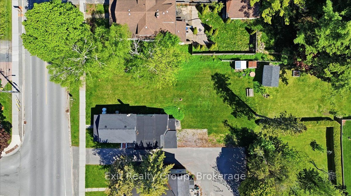27 Young Street Property Photo 23