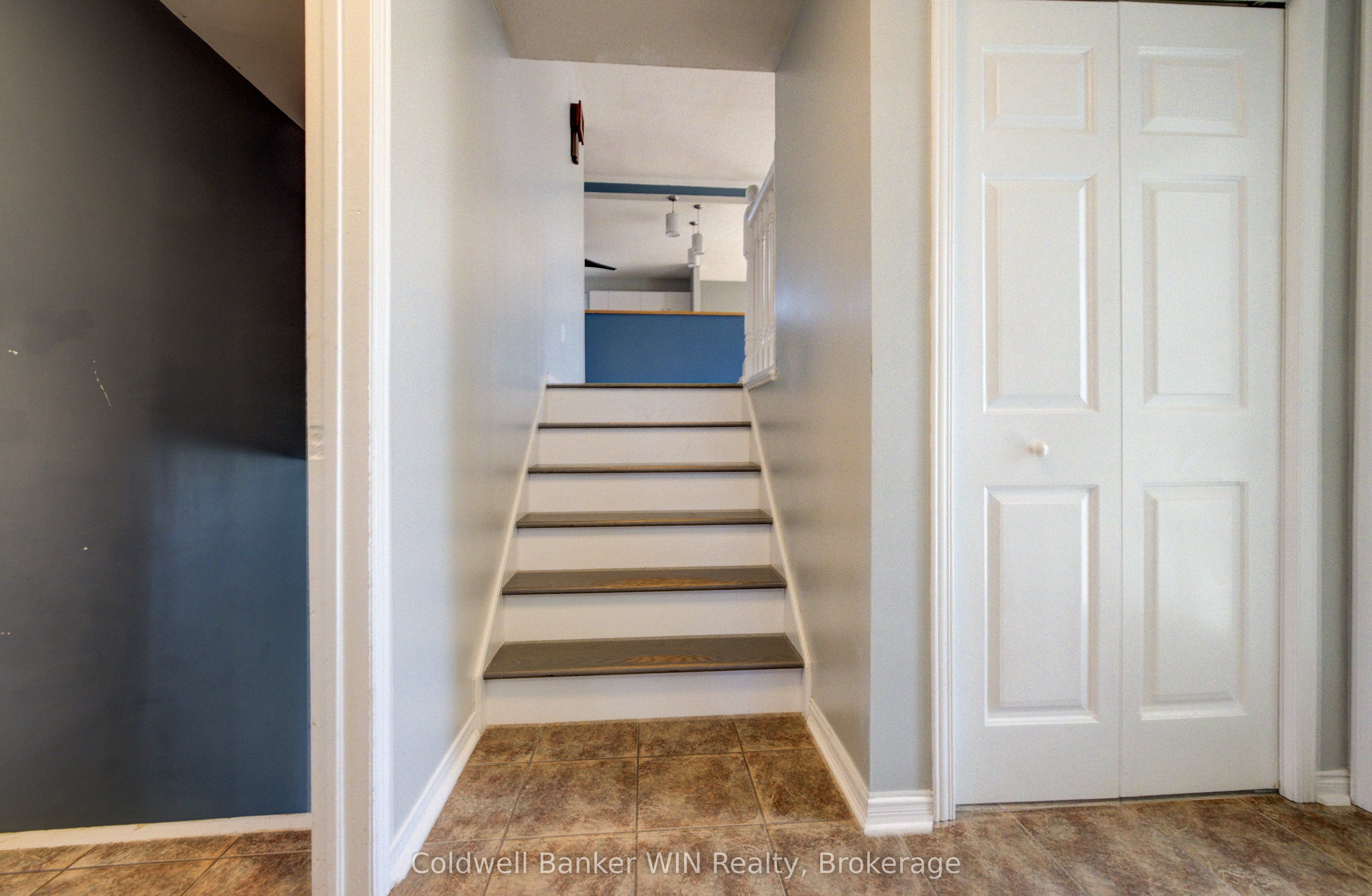 103 Melissa Crescent Property Photo 5