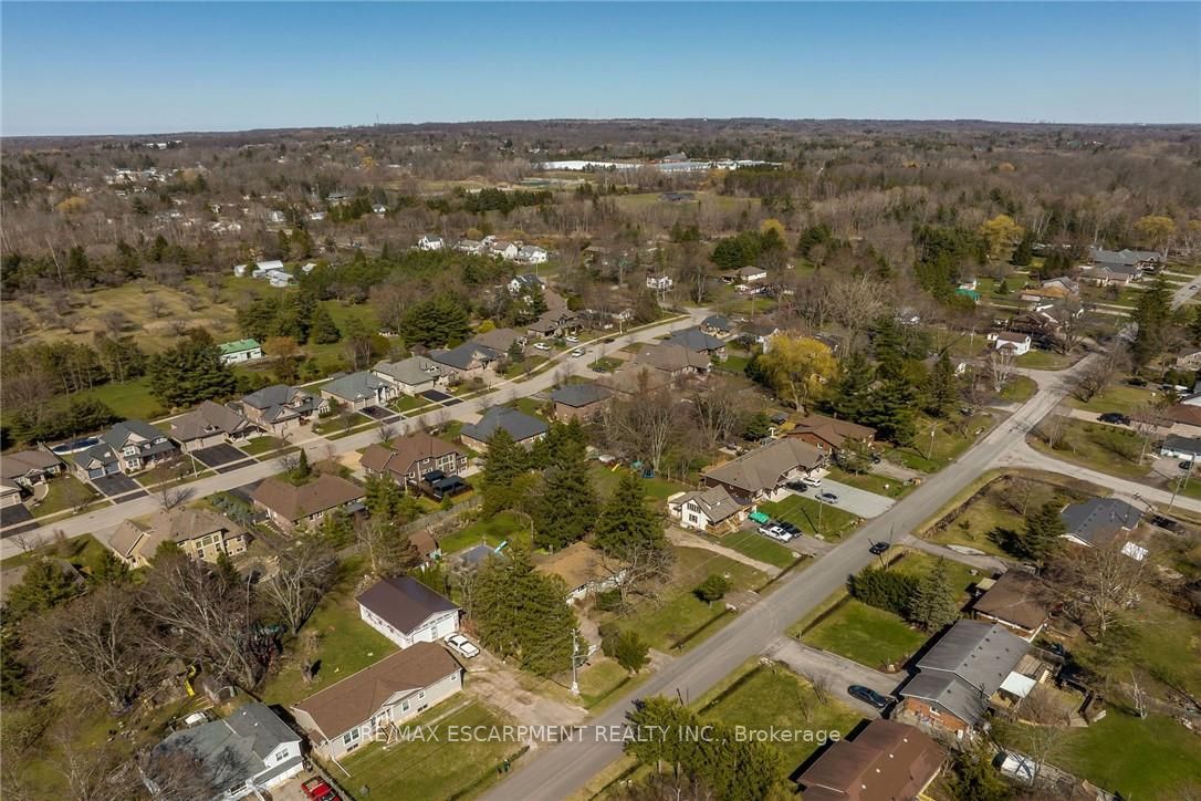 815 Foss Road Property Photo 13