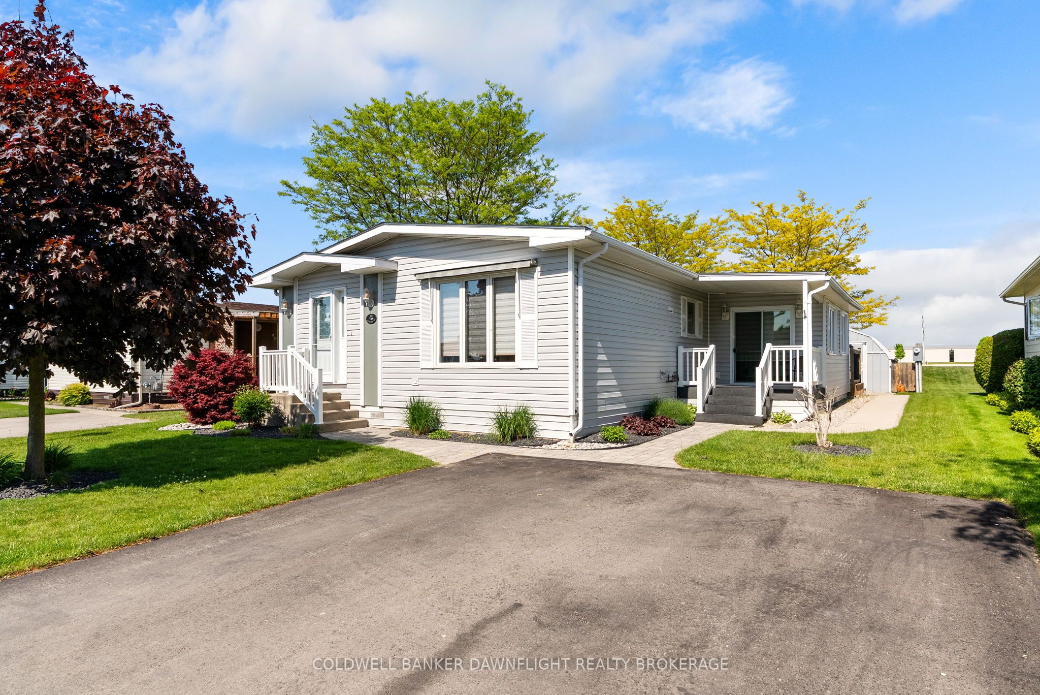 48 Redford Drive Property Photo 1