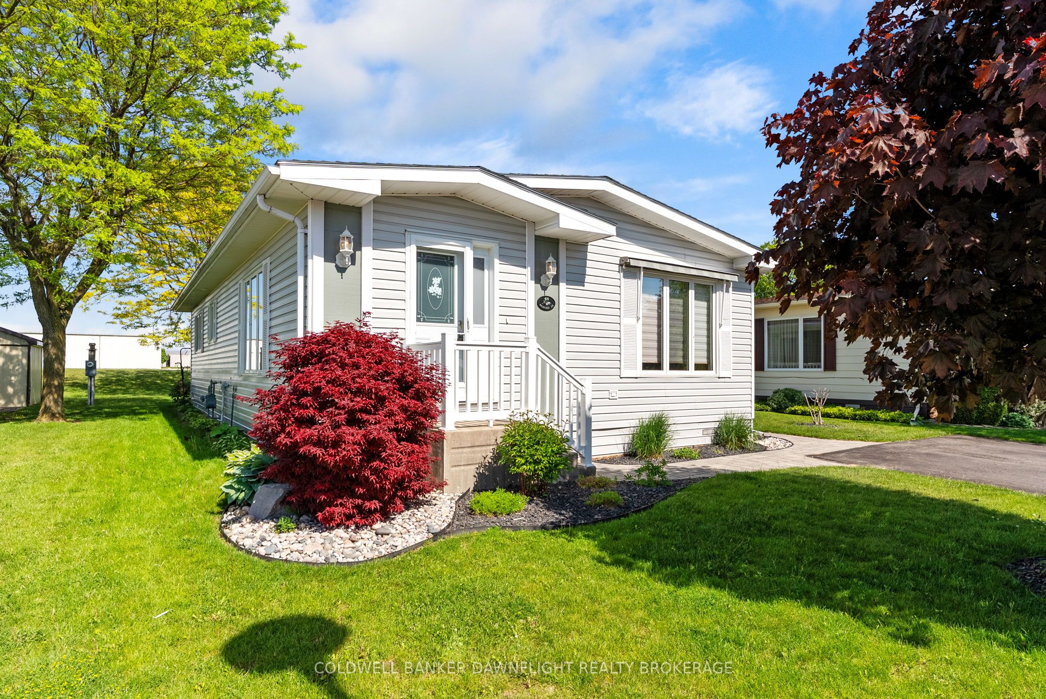 48 Redford Drive Property Photo 2