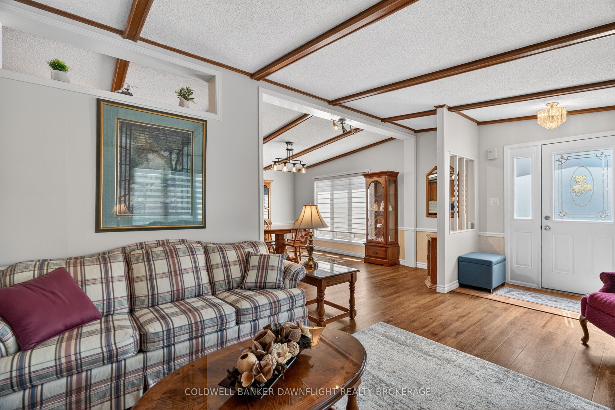 48 Redford Drive Property Photo 8