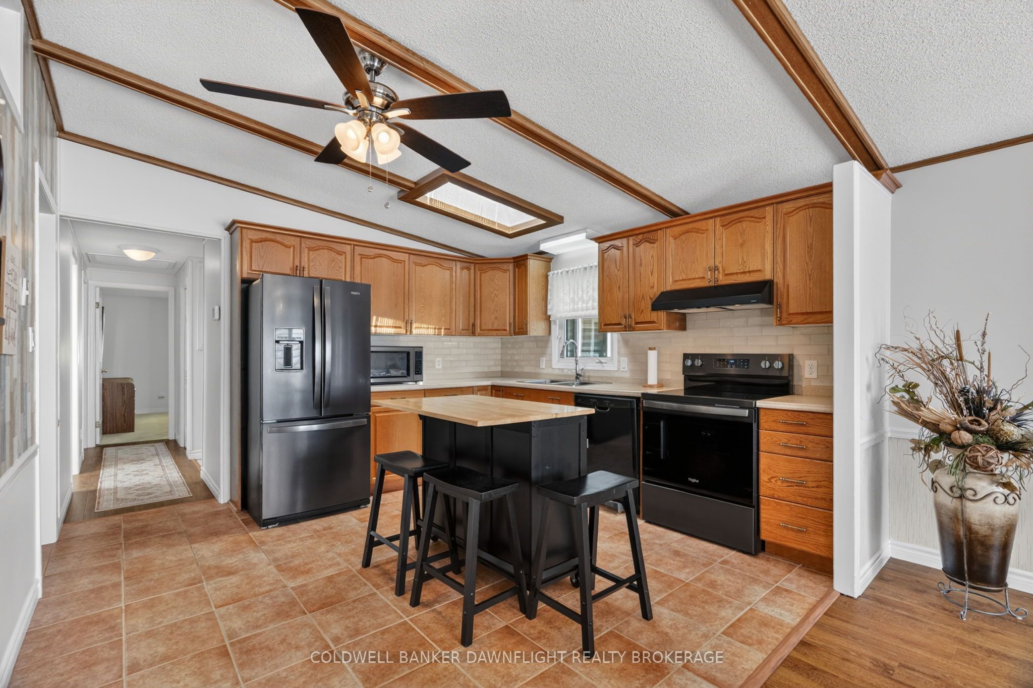 48 Redford Drive Property Photo 10