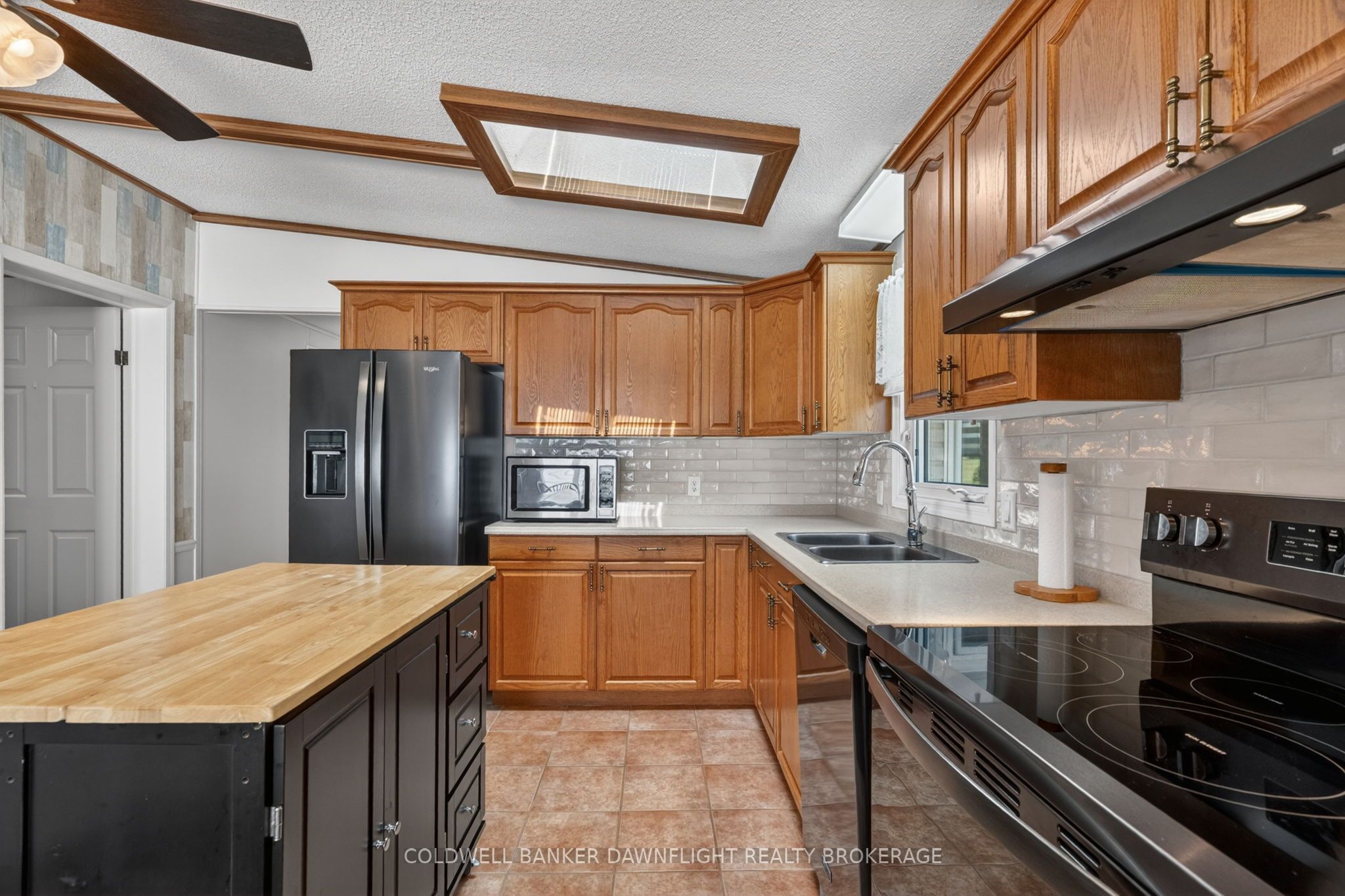 48 Redford Drive Property Photo 12