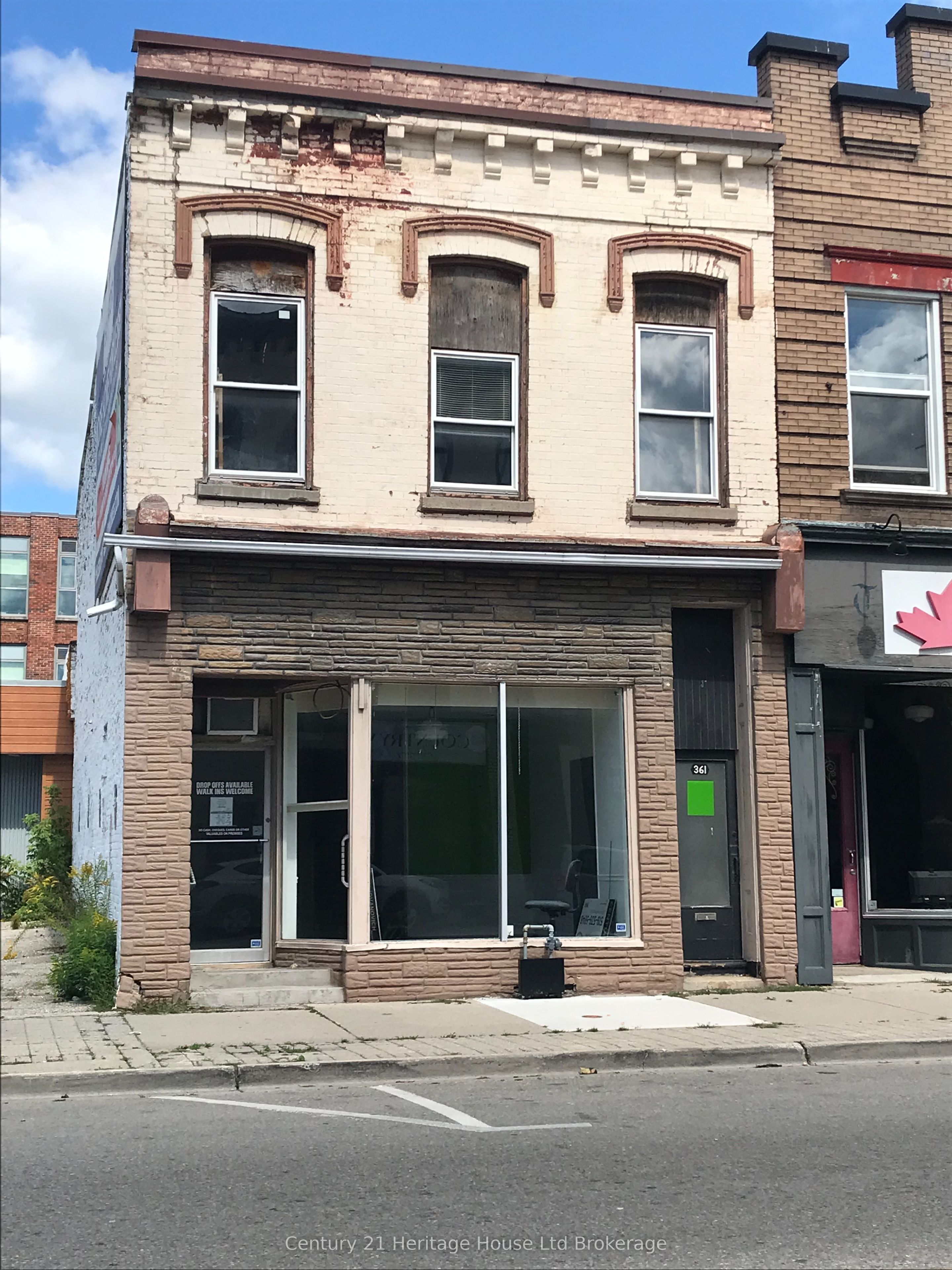 361 Dundas Street Property Photo 1