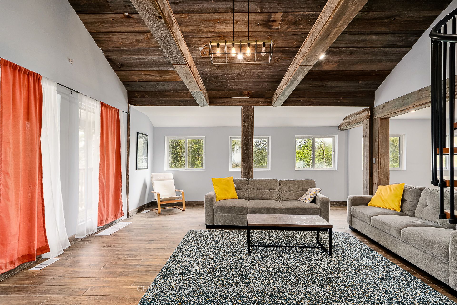 112 Nordic Road Property Photo 1