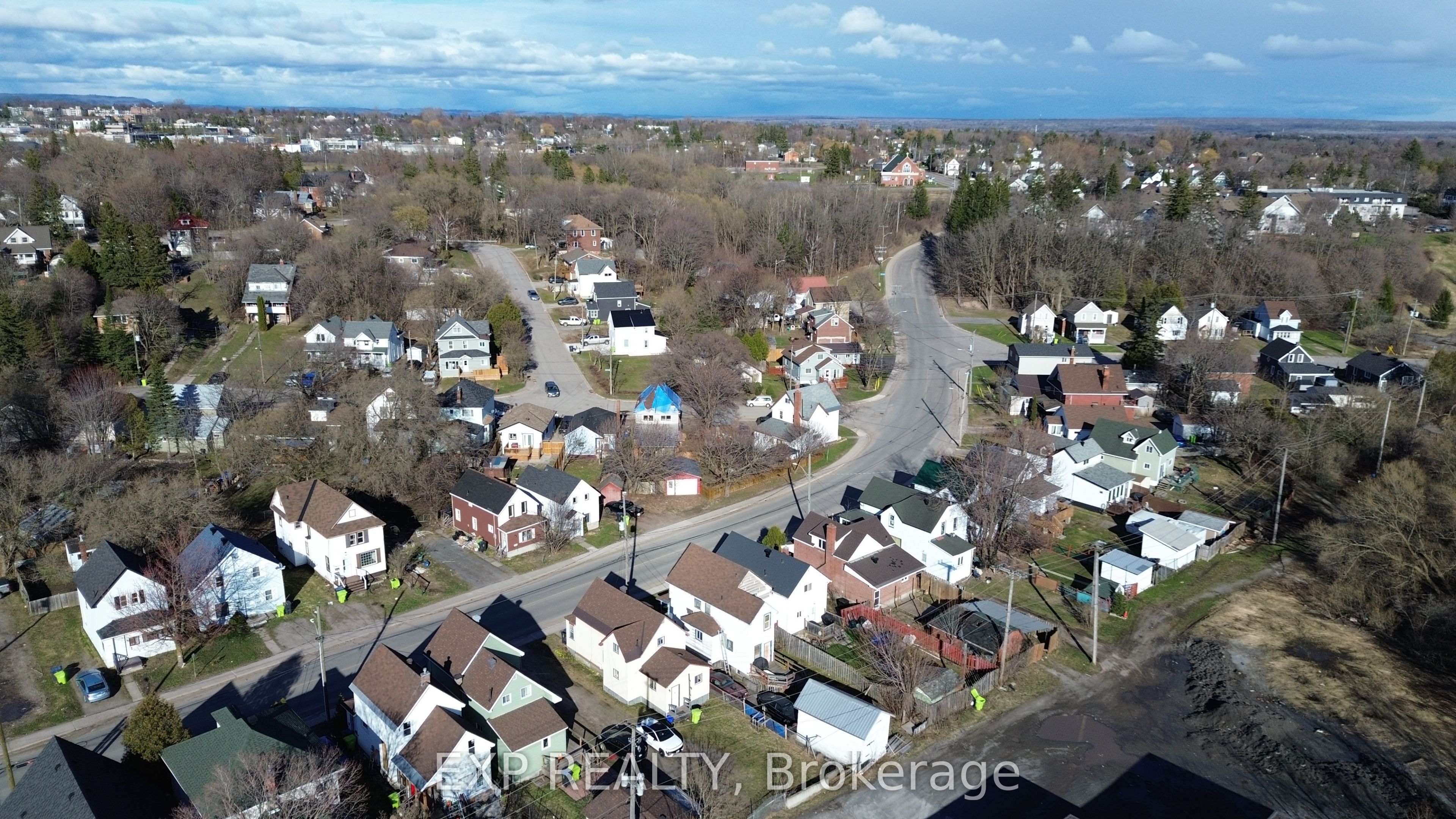 119 Grosvenor Avenue Property Photo 17