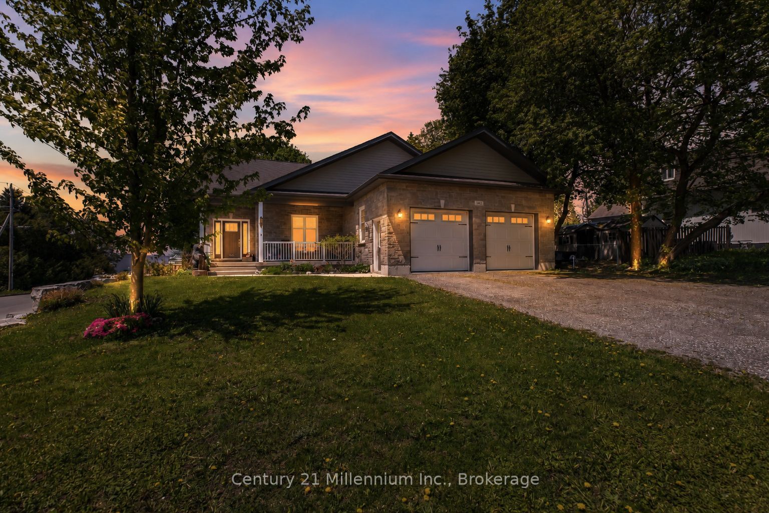 142 Isla Street Property Photo 1