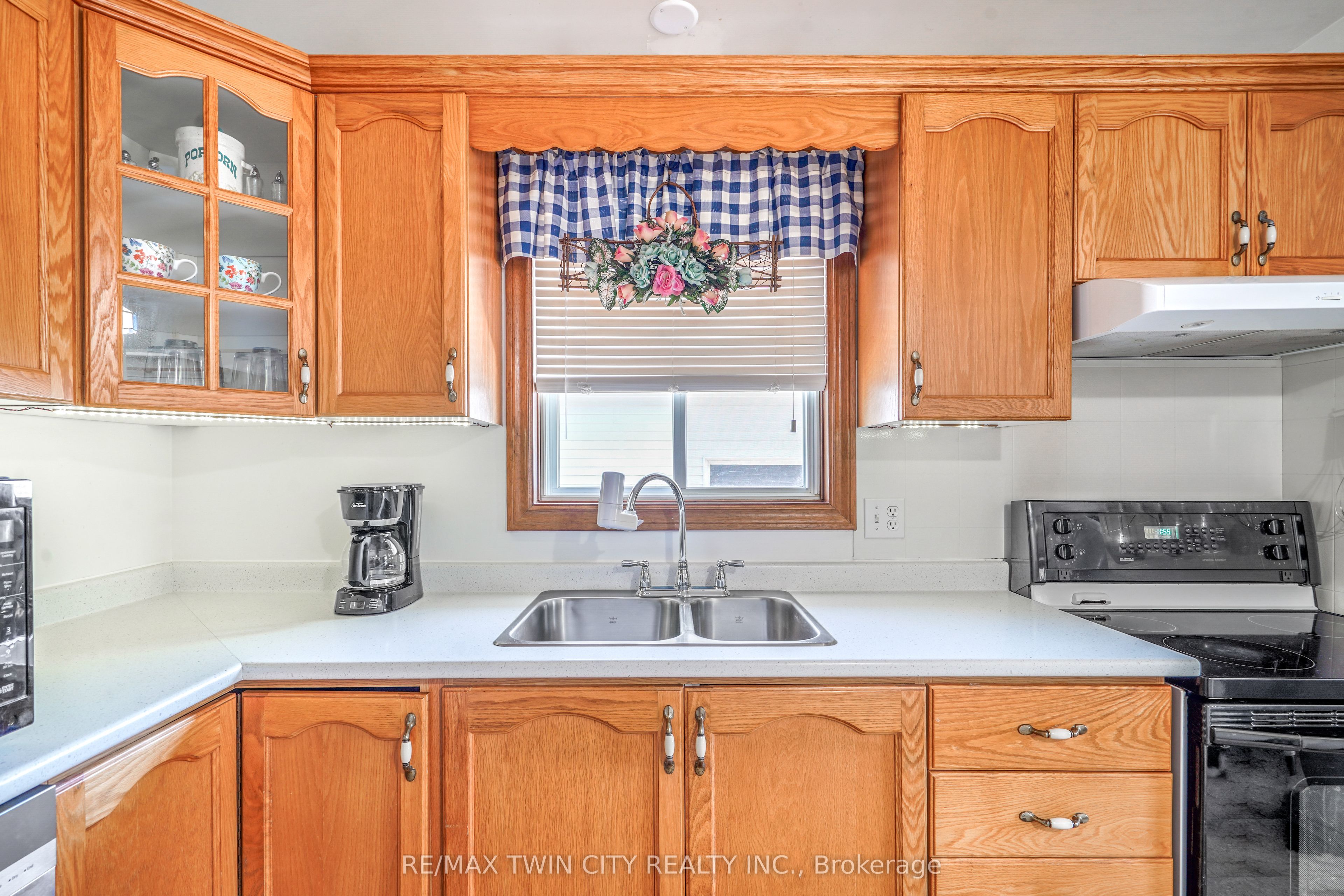 58 Arbor Drive Property Photo 12
