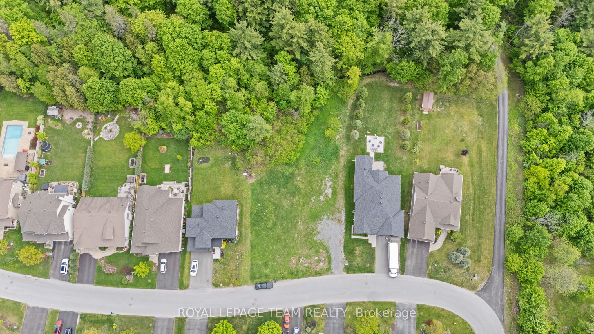 199 Charlie's Lane Property Photo 4