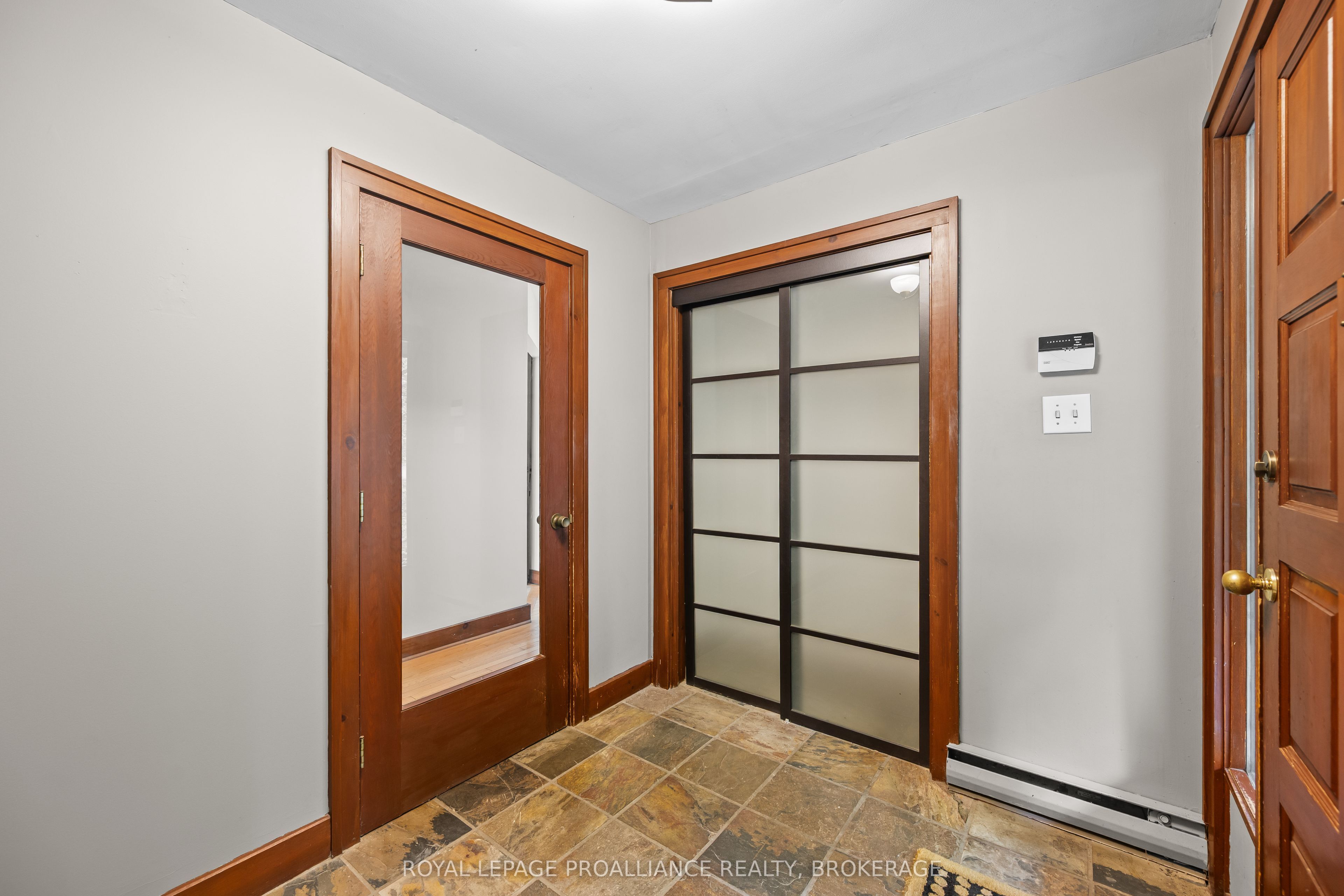 20 Riverside Drive Property Photo 8