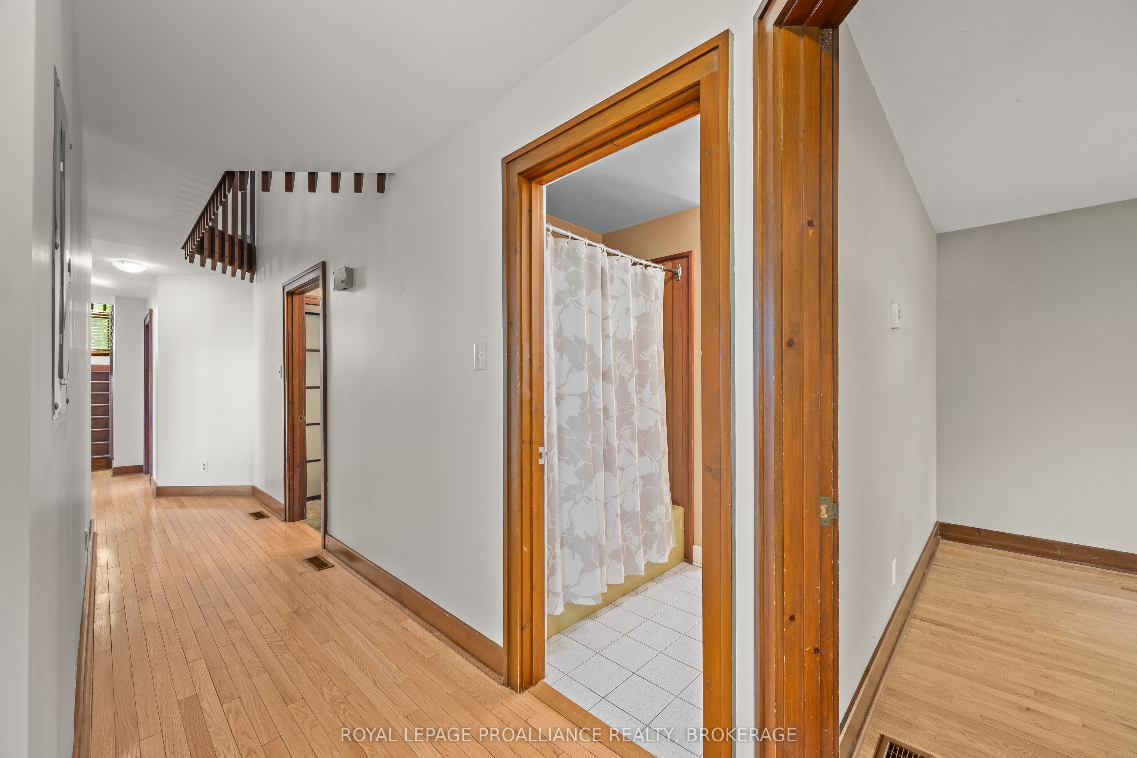 20 Riverside Drive Property Photo 11