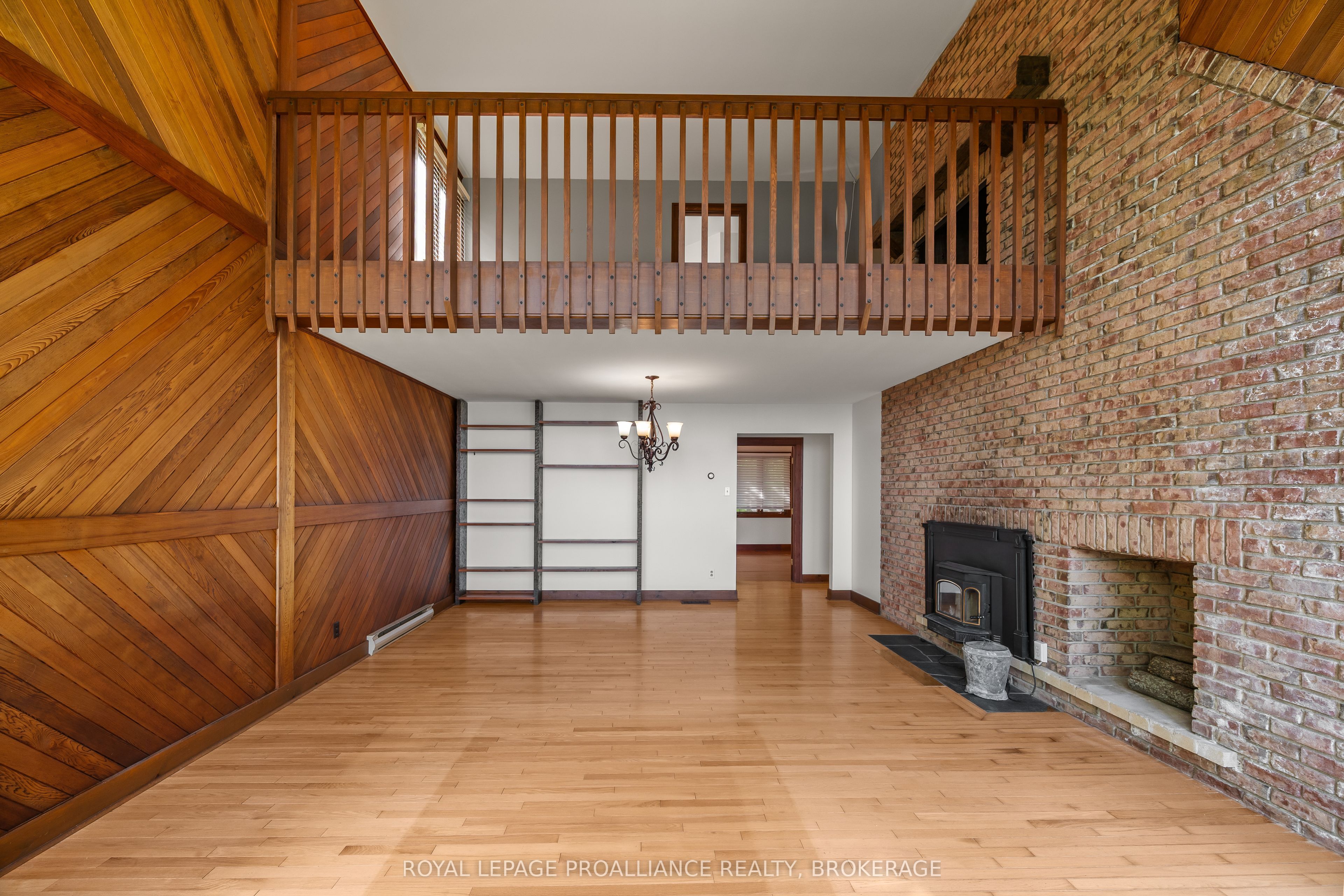 20 Riverside Drive Property Photo 15