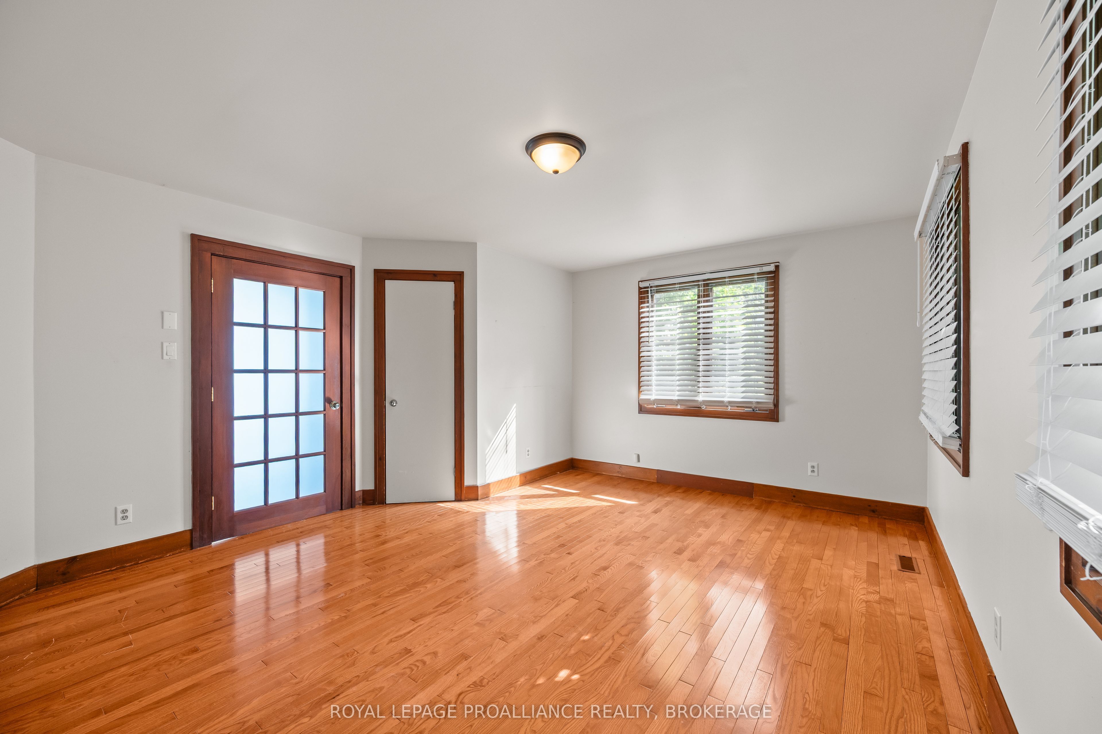 20 Riverside Drive Property Photo 16