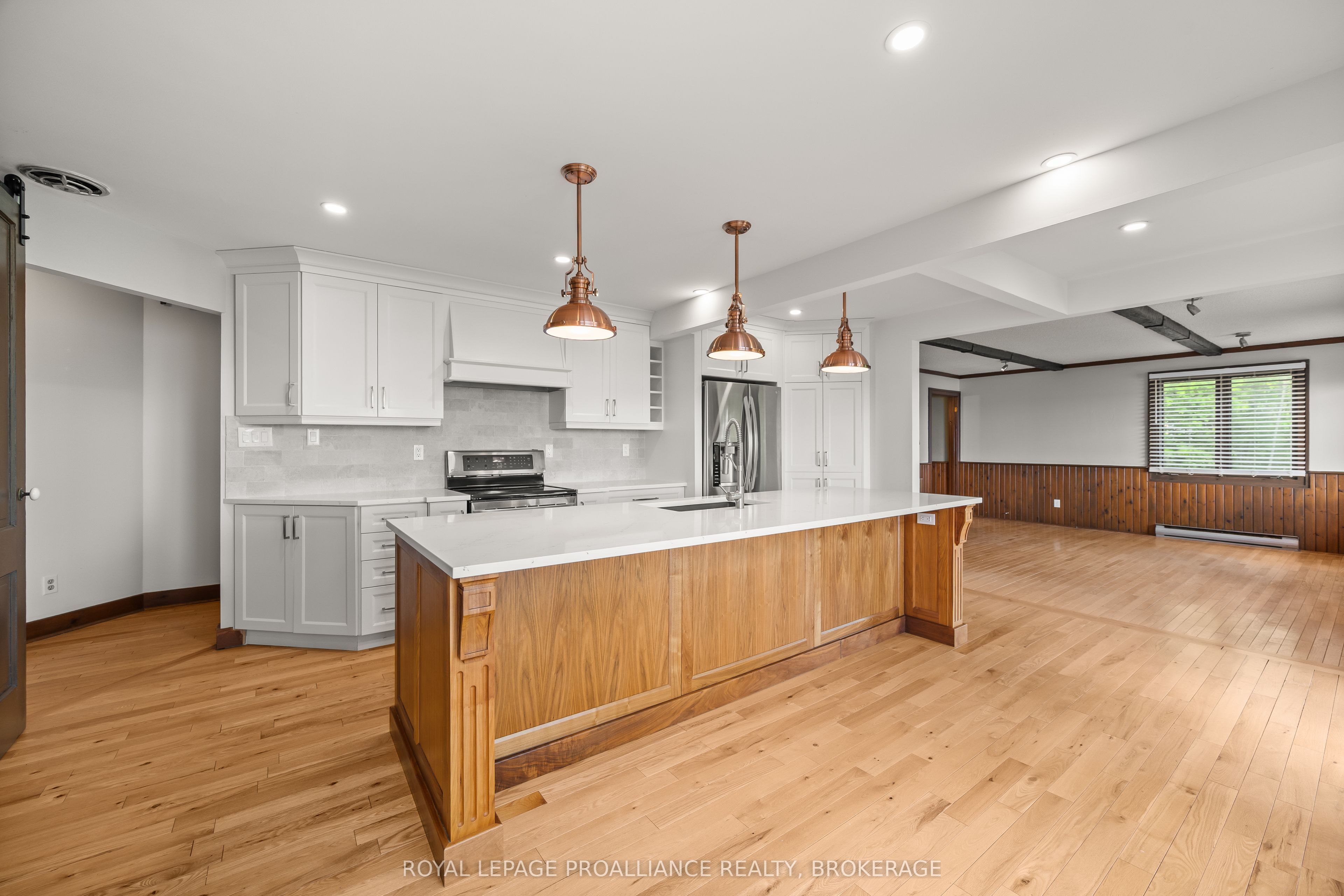 20 Riverside Drive Property Photo 20