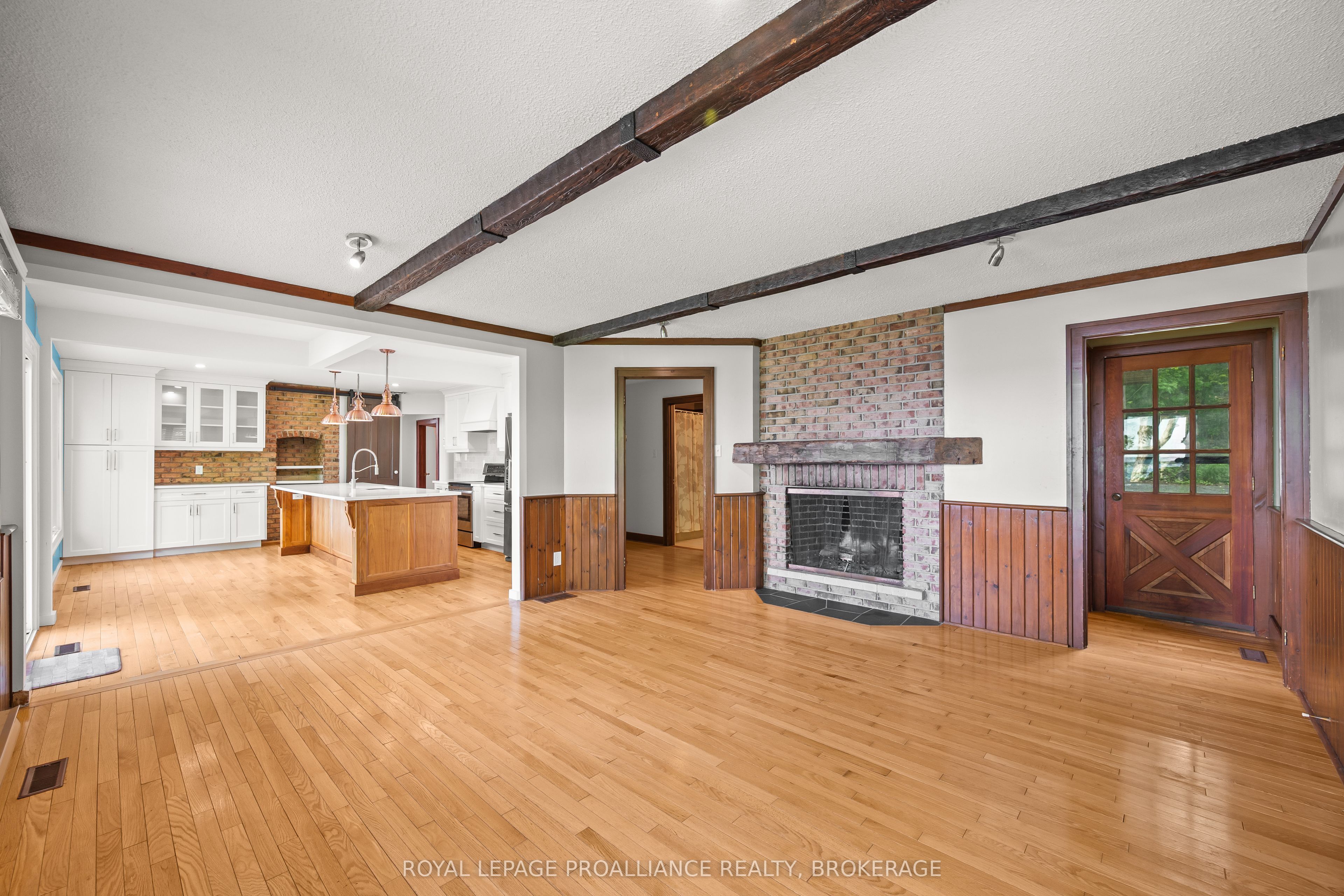 20 Riverside Drive Property Photo 23