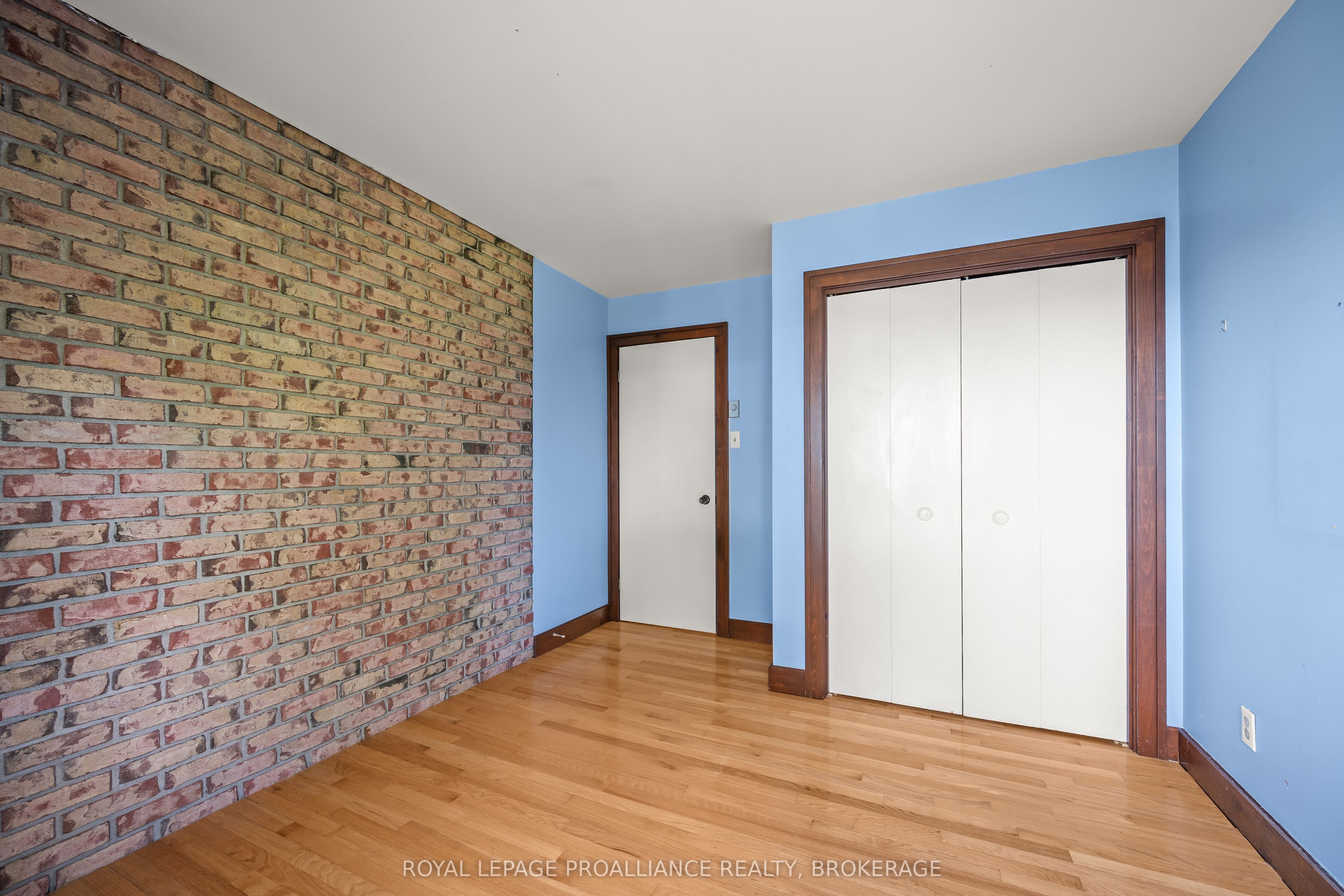 20 Riverside Drive Property Photo 33