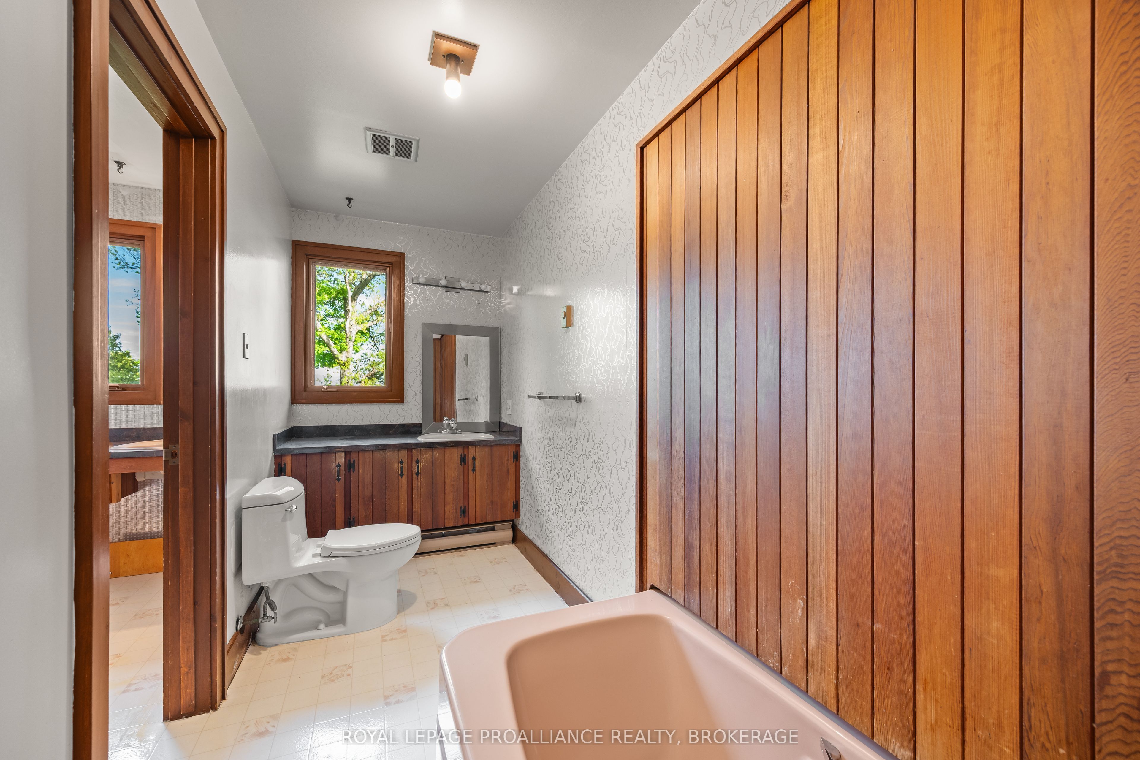 20 Riverside Drive Property Photo 35