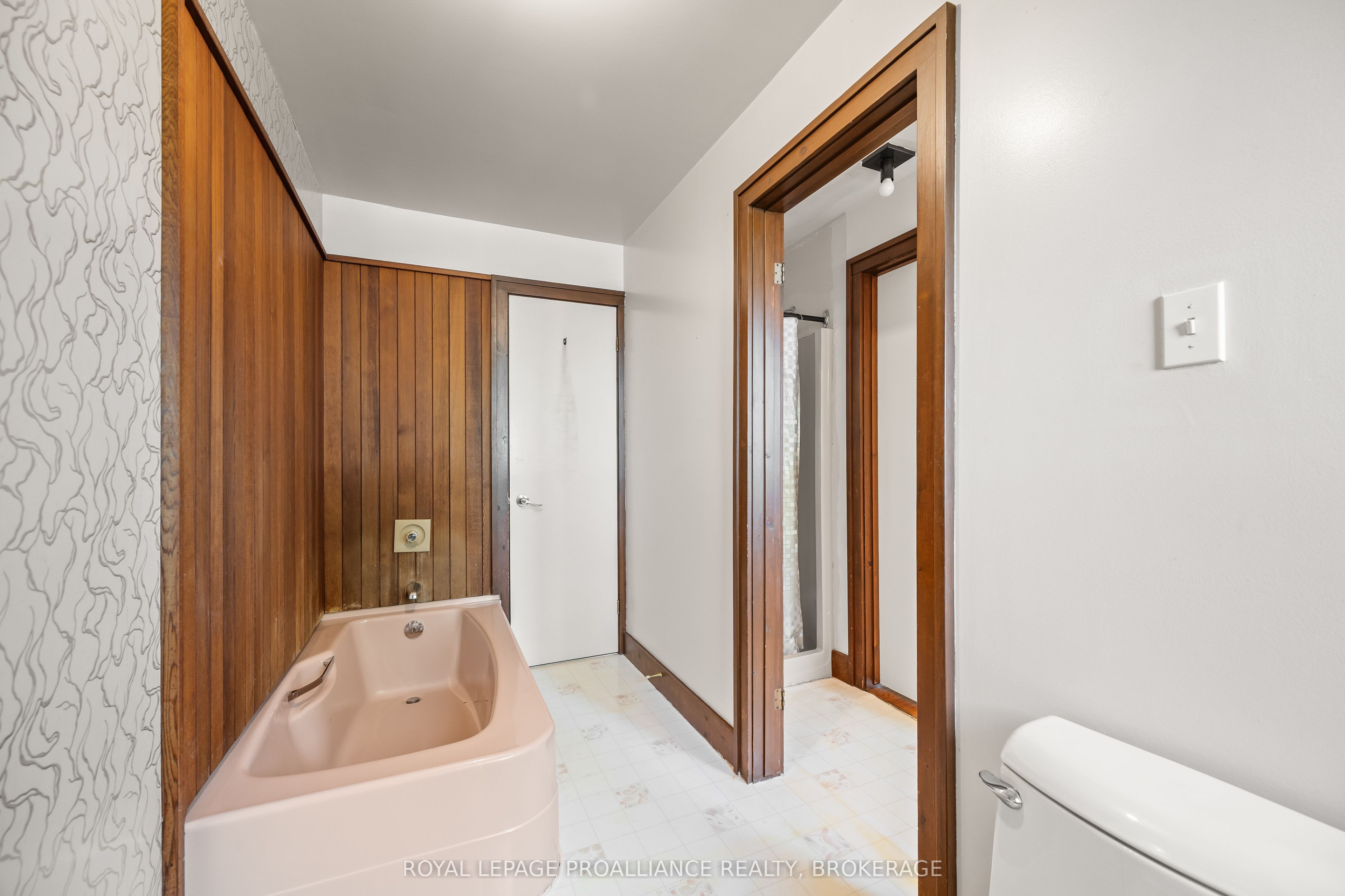 20 Riverside Drive Property Photo 36