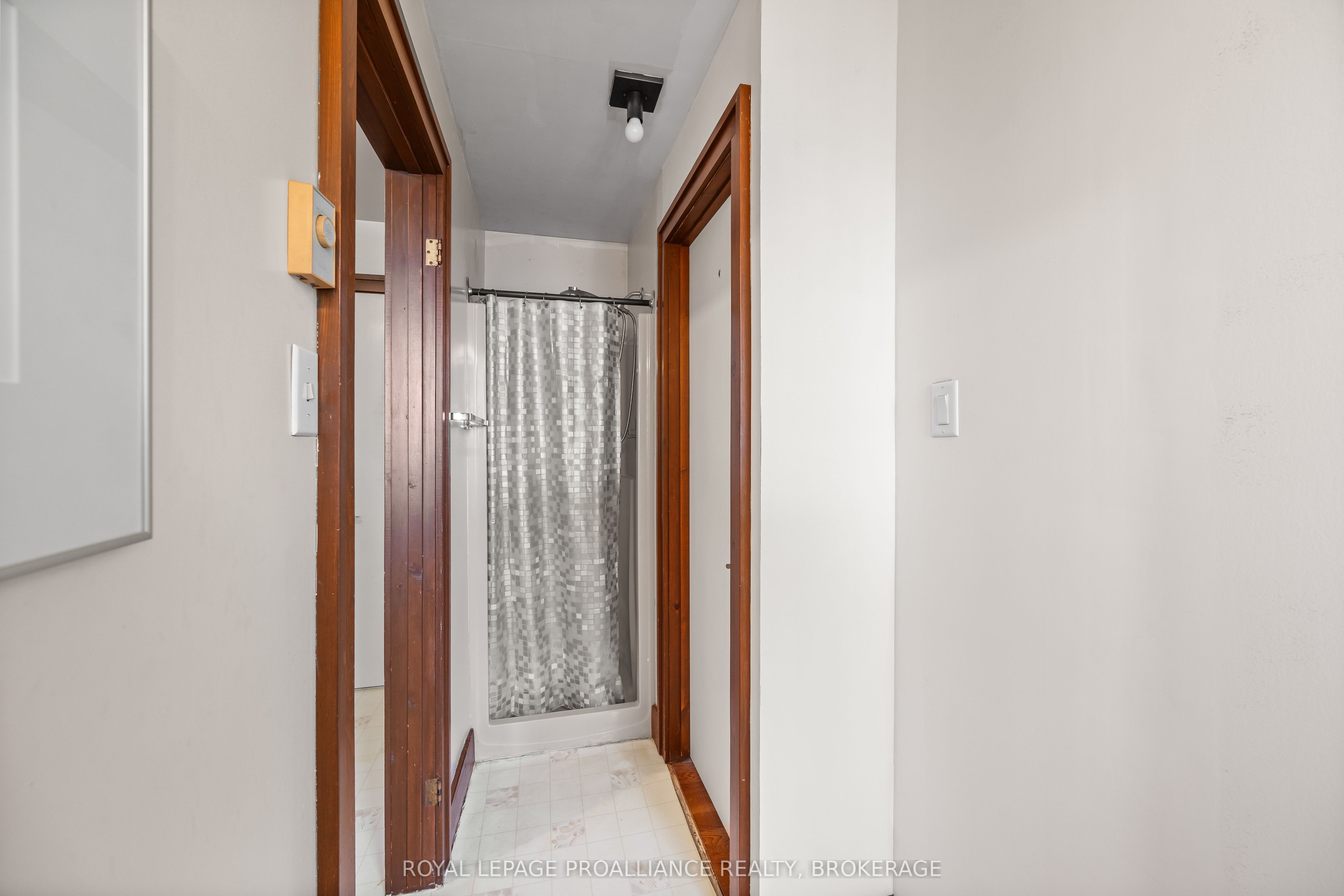 20 Riverside Drive Property Photo 38