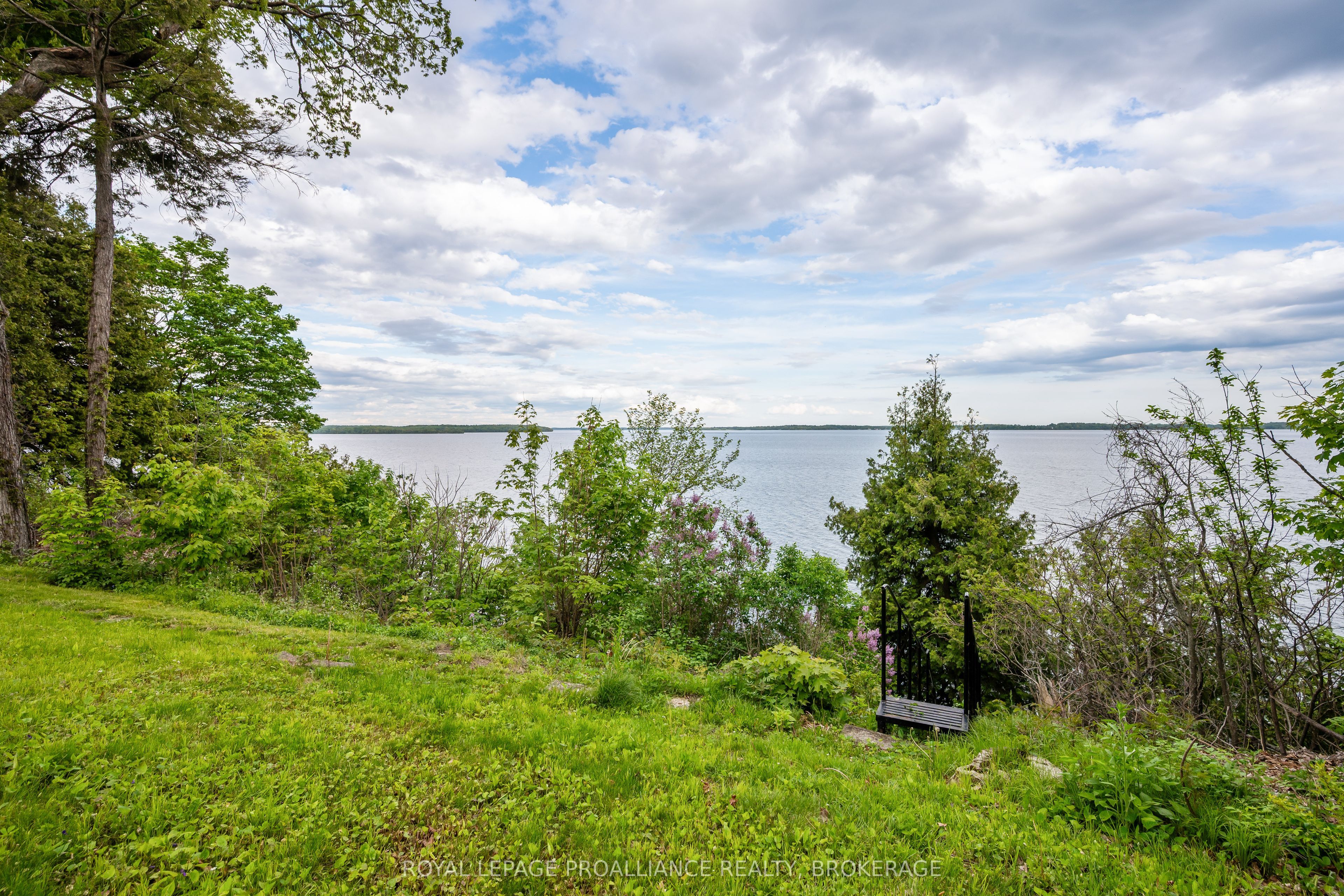 20 Riverside Drive Property Photo 44