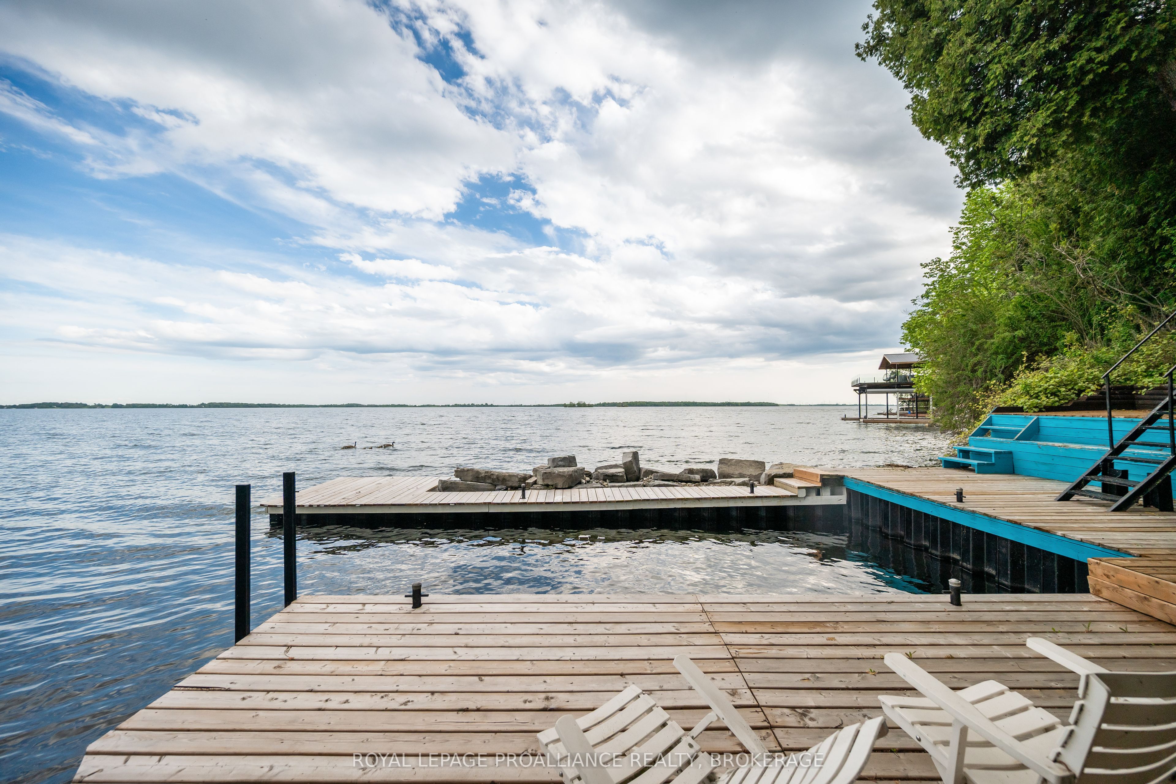 20 Riverside Drive Property Photo 46