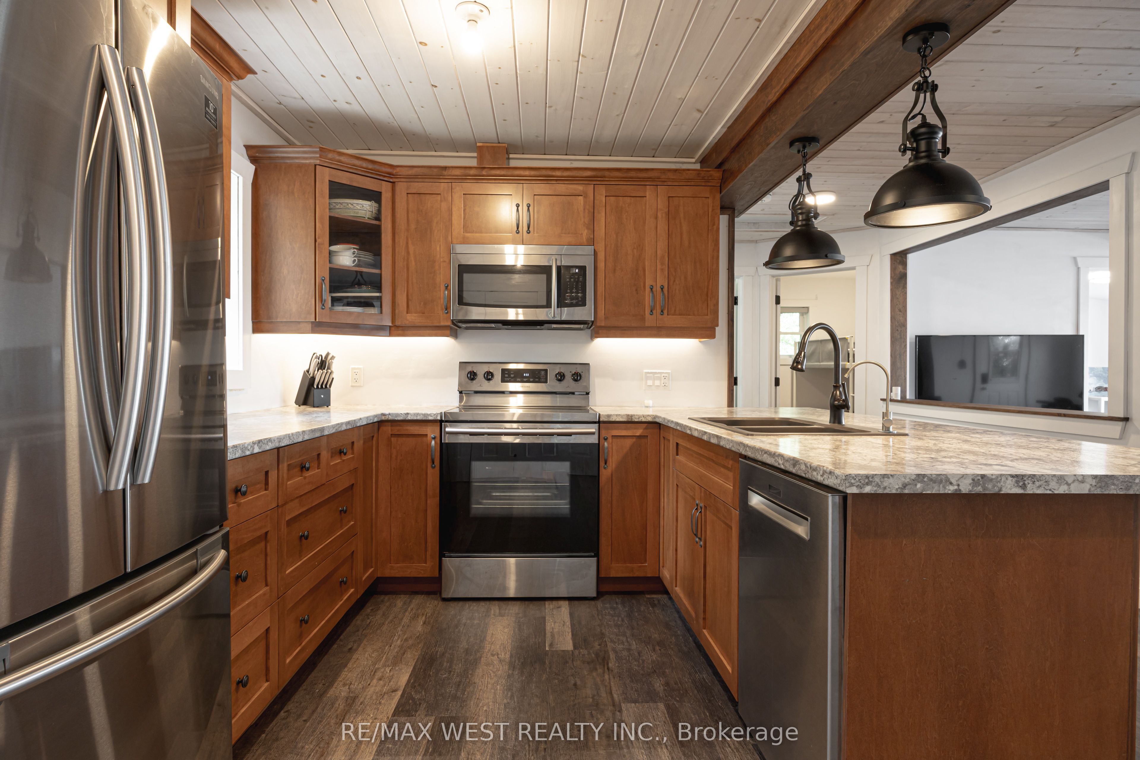 15 Manchester Trail Property Photo 5