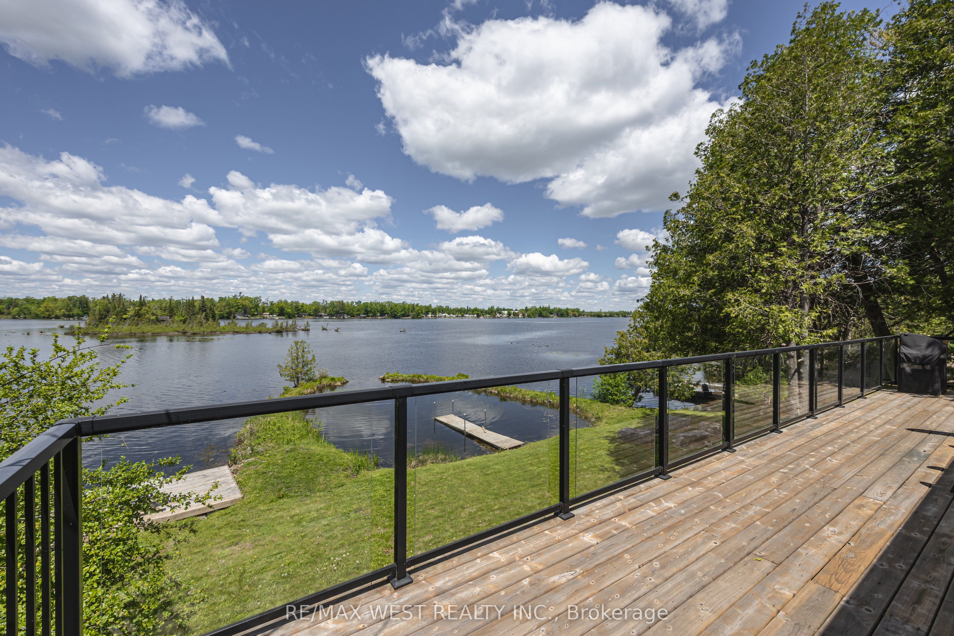 15 Manchester Trail Property Photo 14