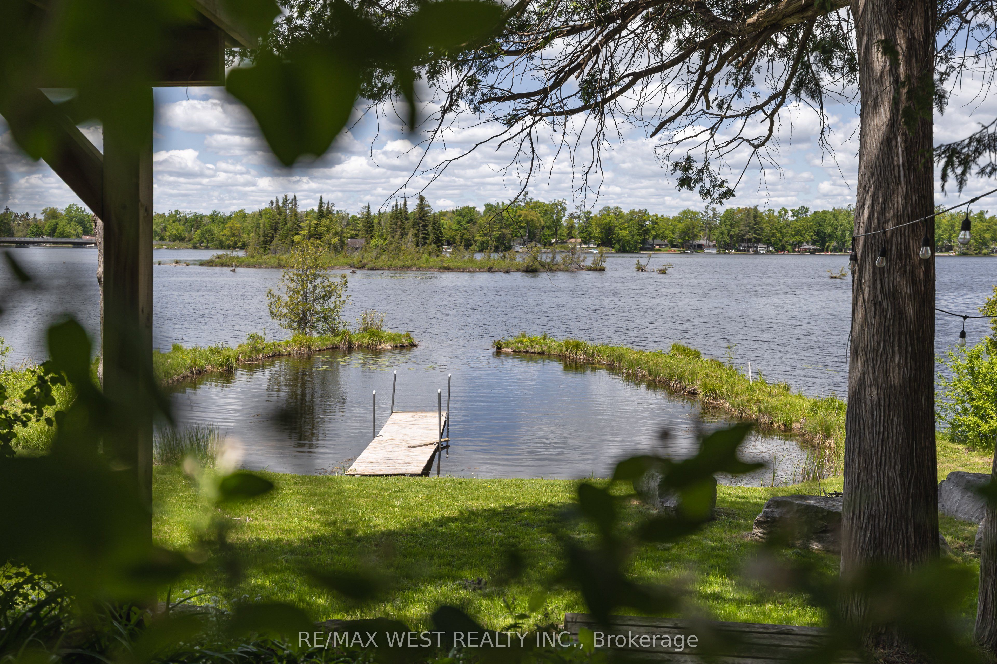 15 Manchester Trail Property Photo 18