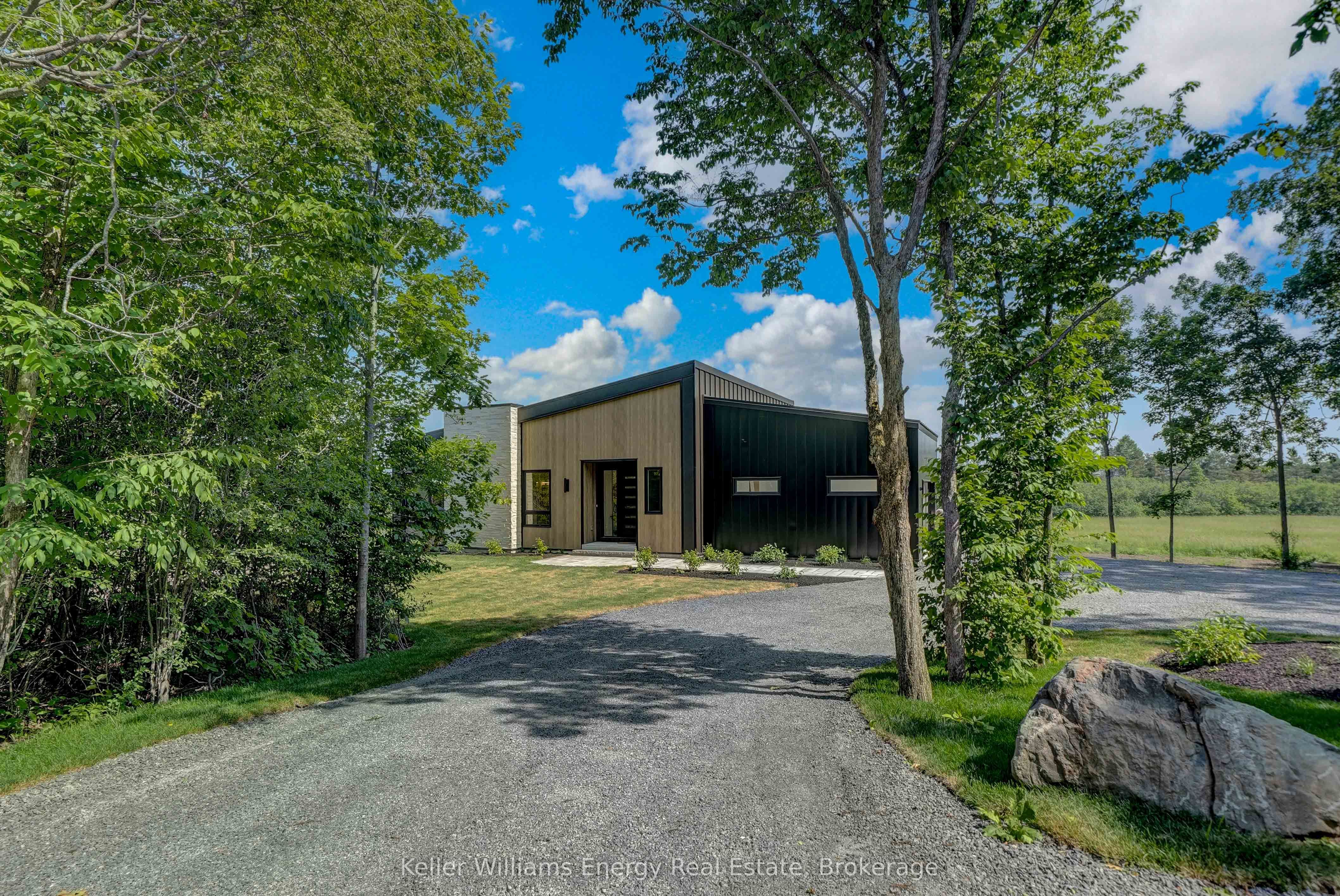 13 Partridge Hollow Road Property Photo 2