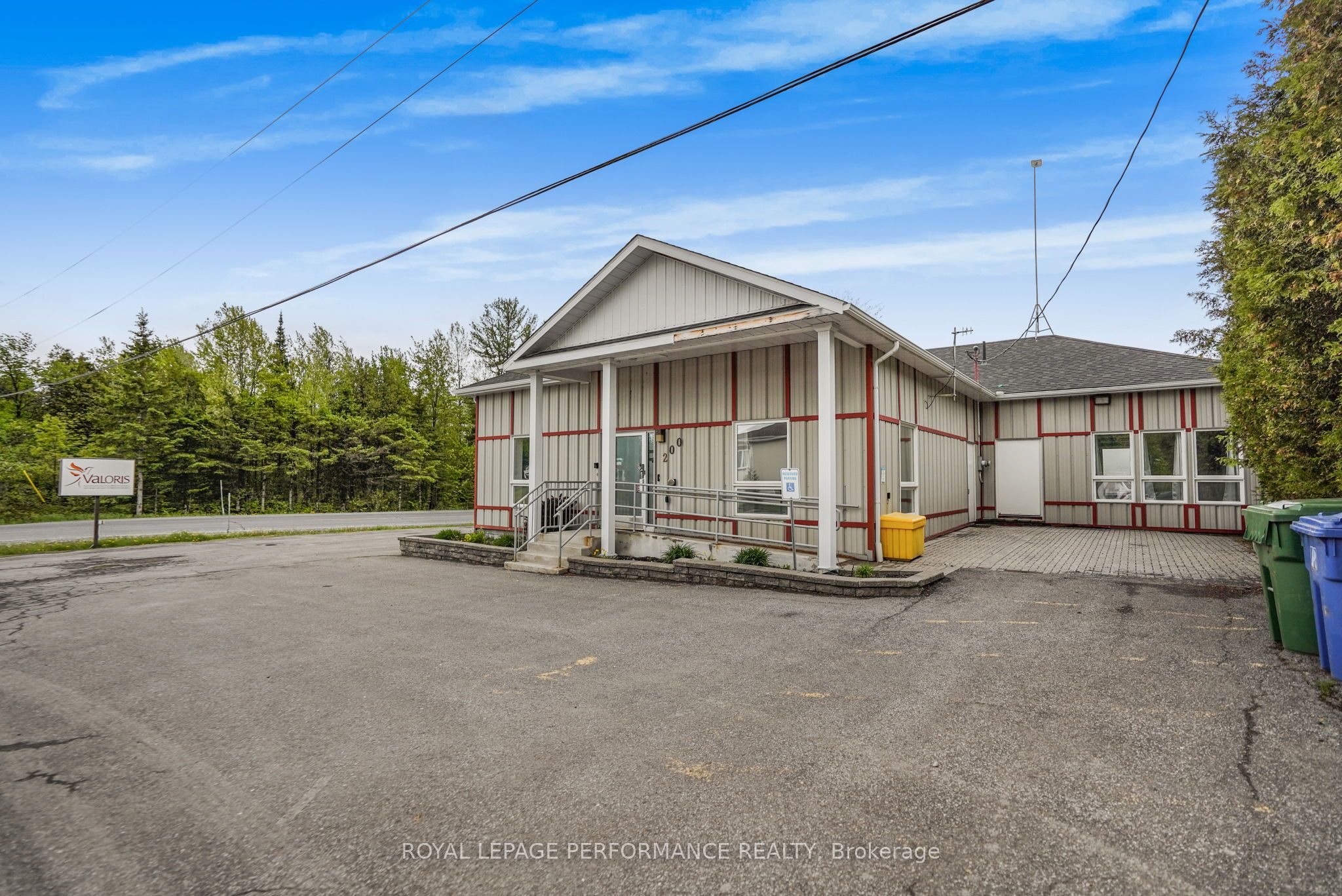 200 Du Comte Street Property Photo 2