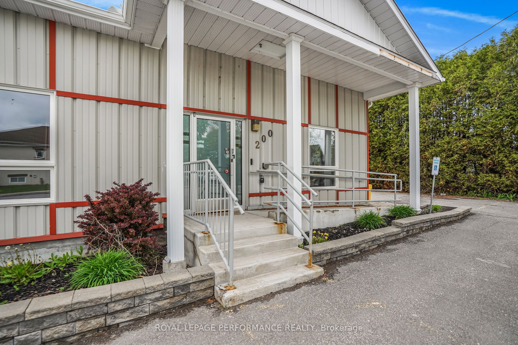 200 Du Comte Street Property Photo 5