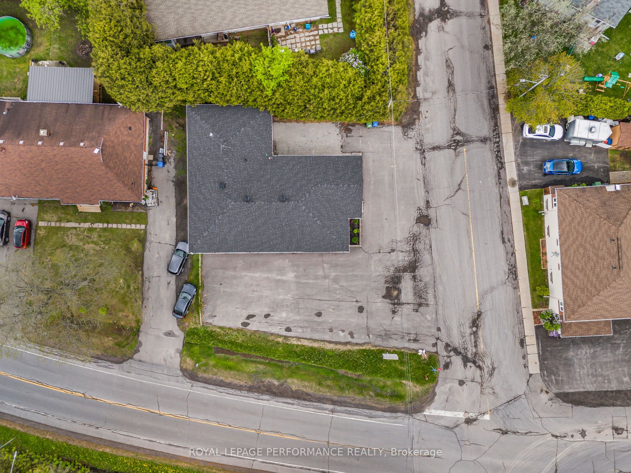 200 Du Comte Street Property Photo 32