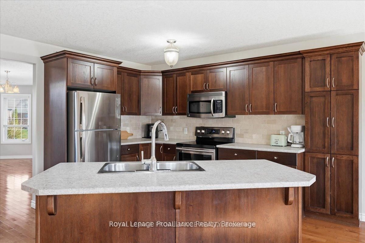 108 Parkview Heights Property Photo 15