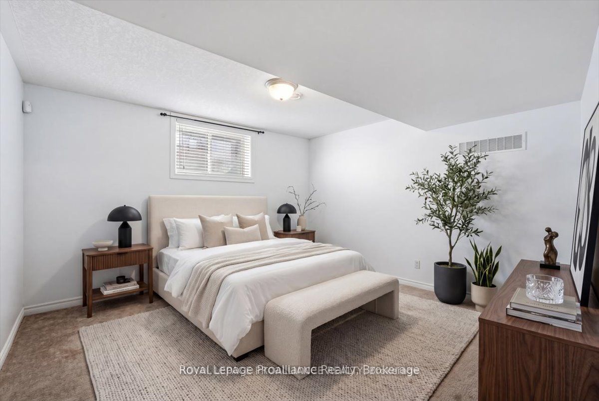 108 Parkview Heights Property Photo 37