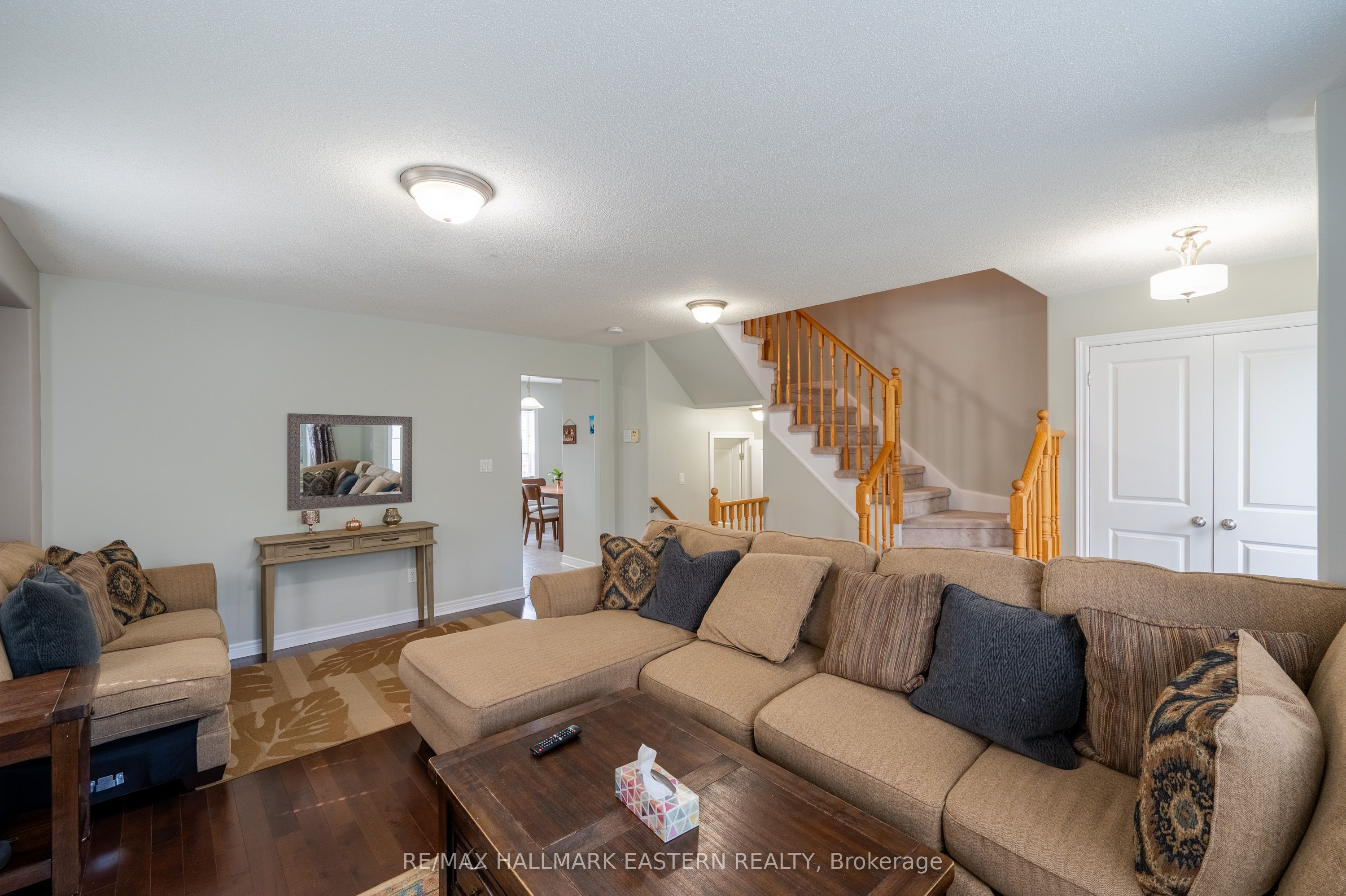 247 Bowen Drive Property Photo 7