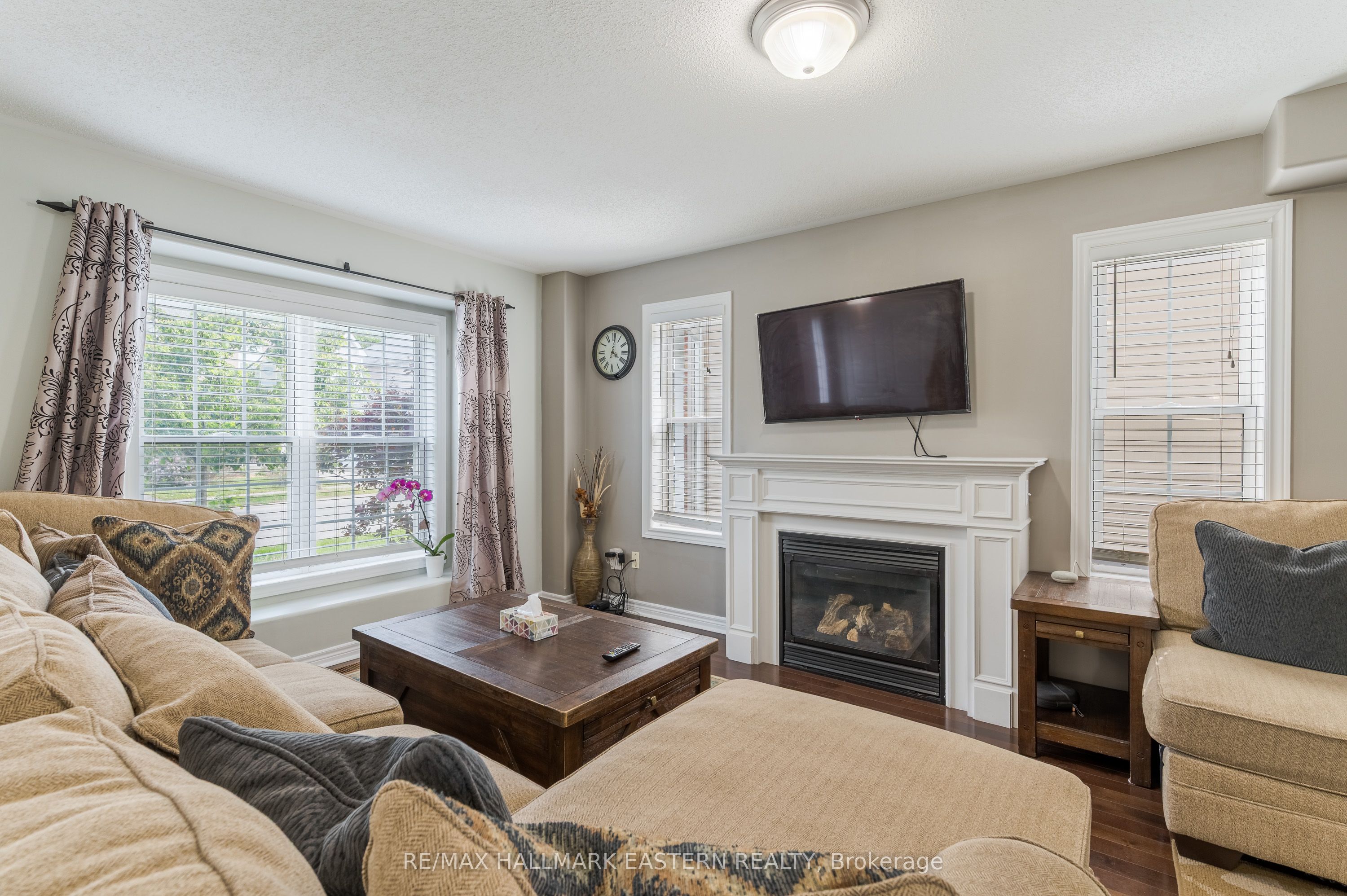 247 Bowen Drive Property Photo 8