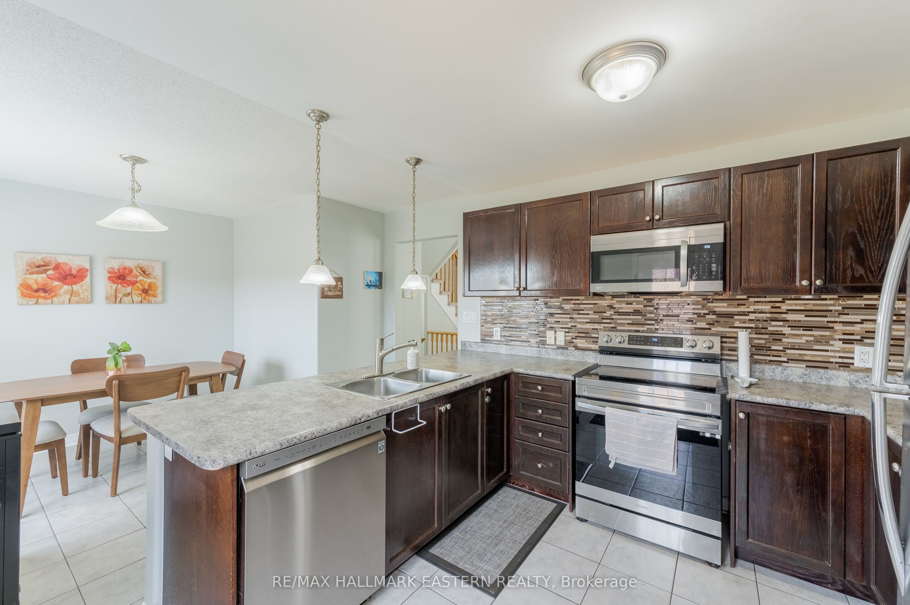 247 Bowen Drive Property Photo 15
