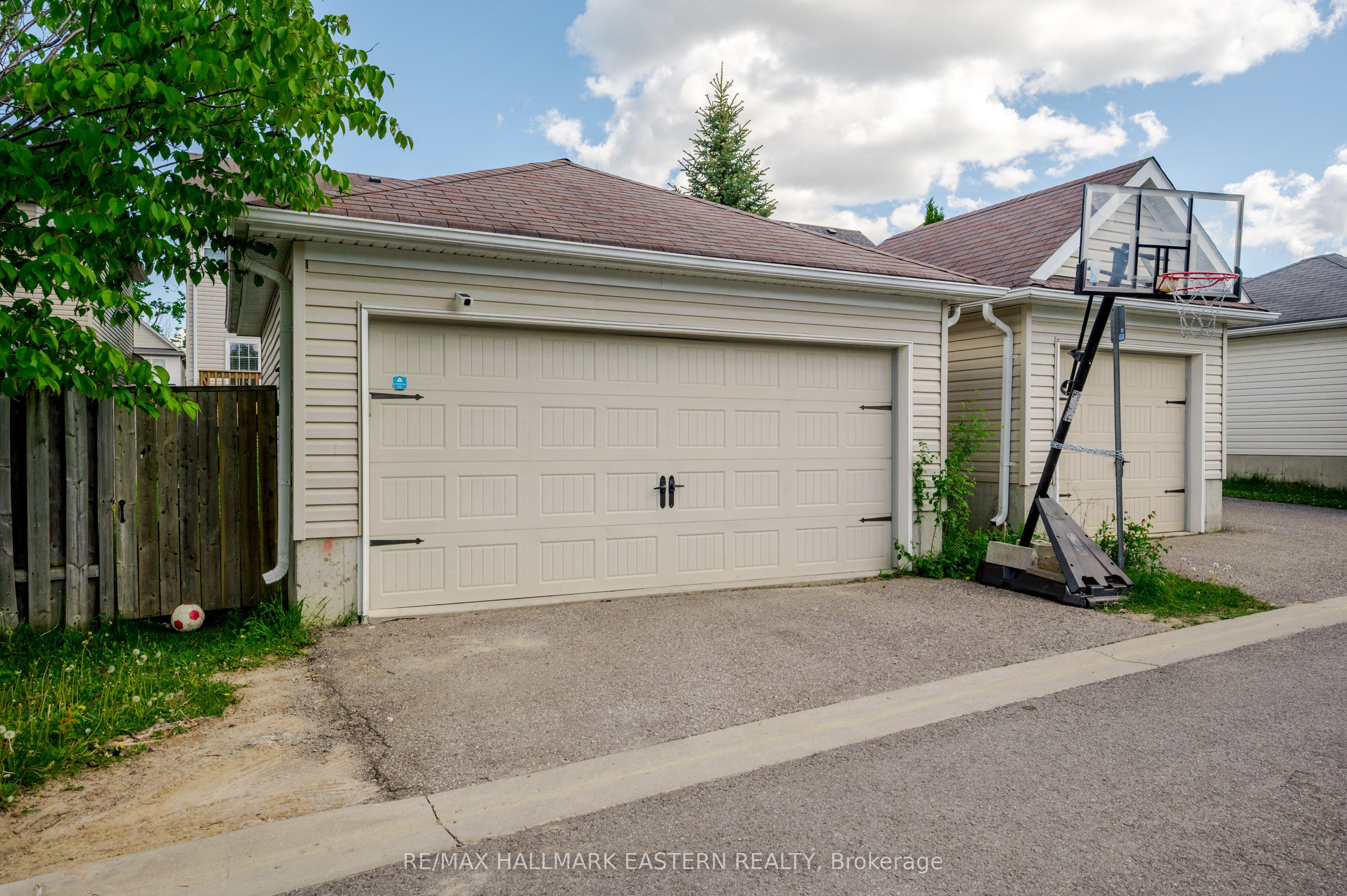 247 Bowen Drive Property Photo 43