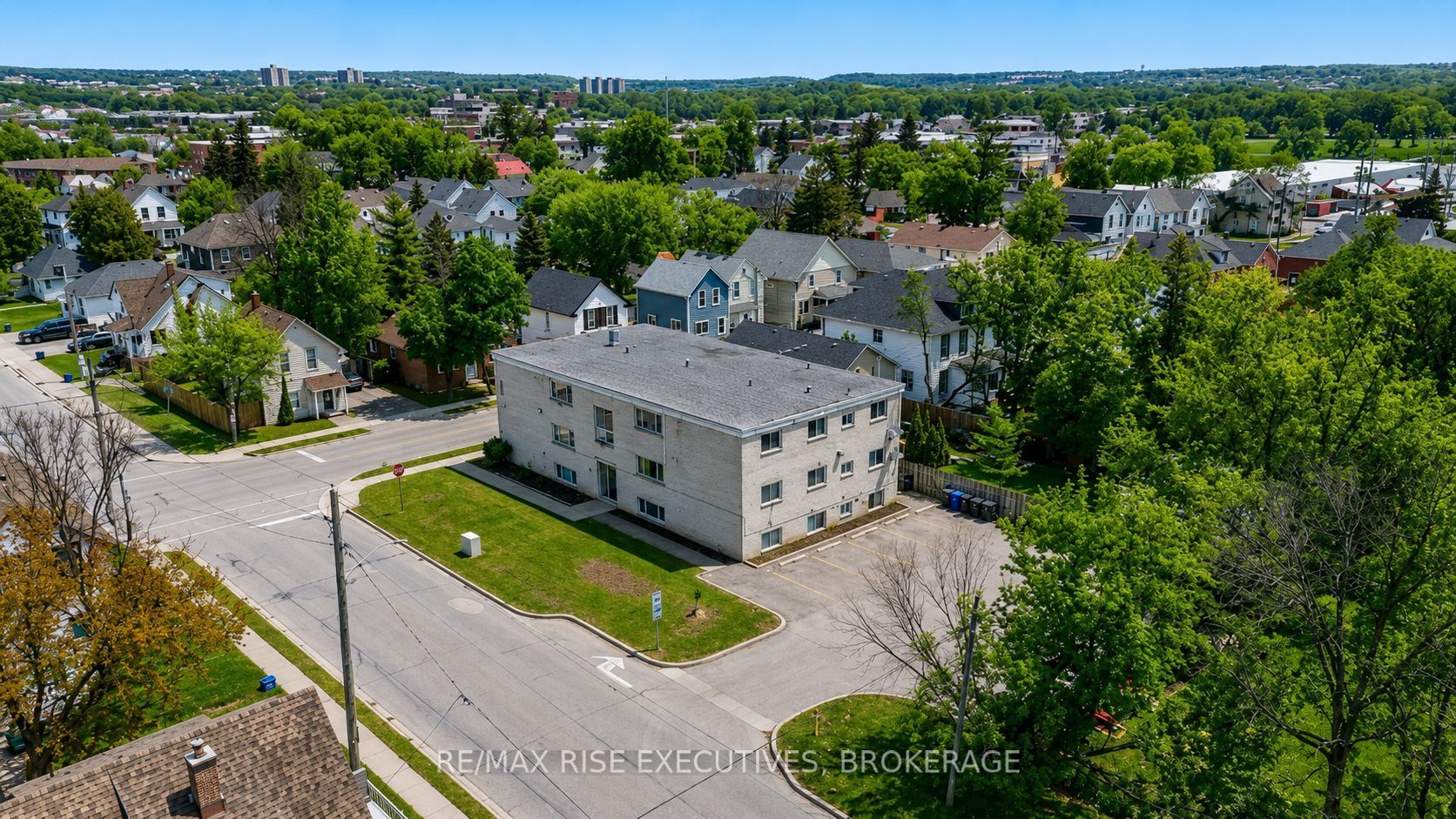 48 Stephen Street Property Photo 1