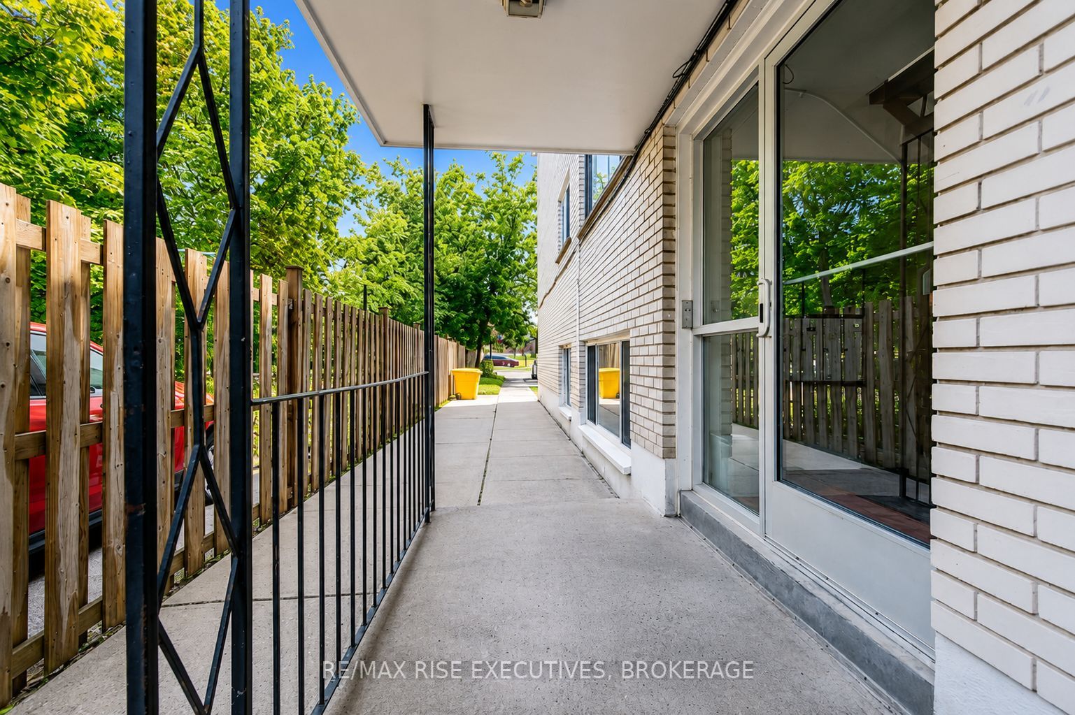 48 Stephen Street Property Photo 4