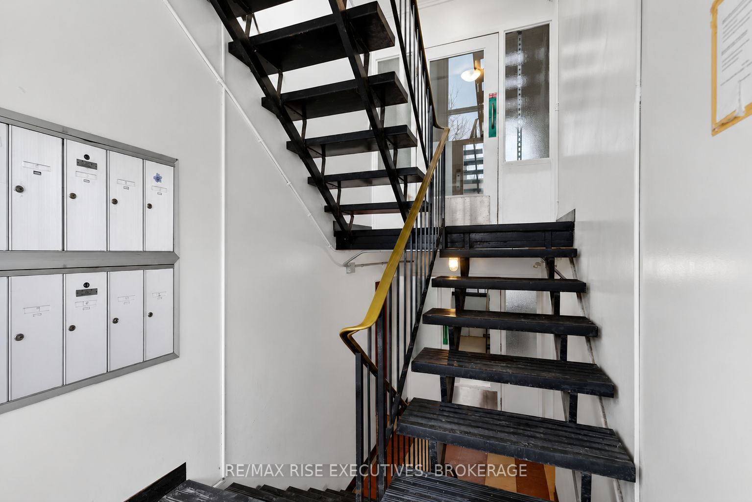 48 Stephen Street Property Photo 5