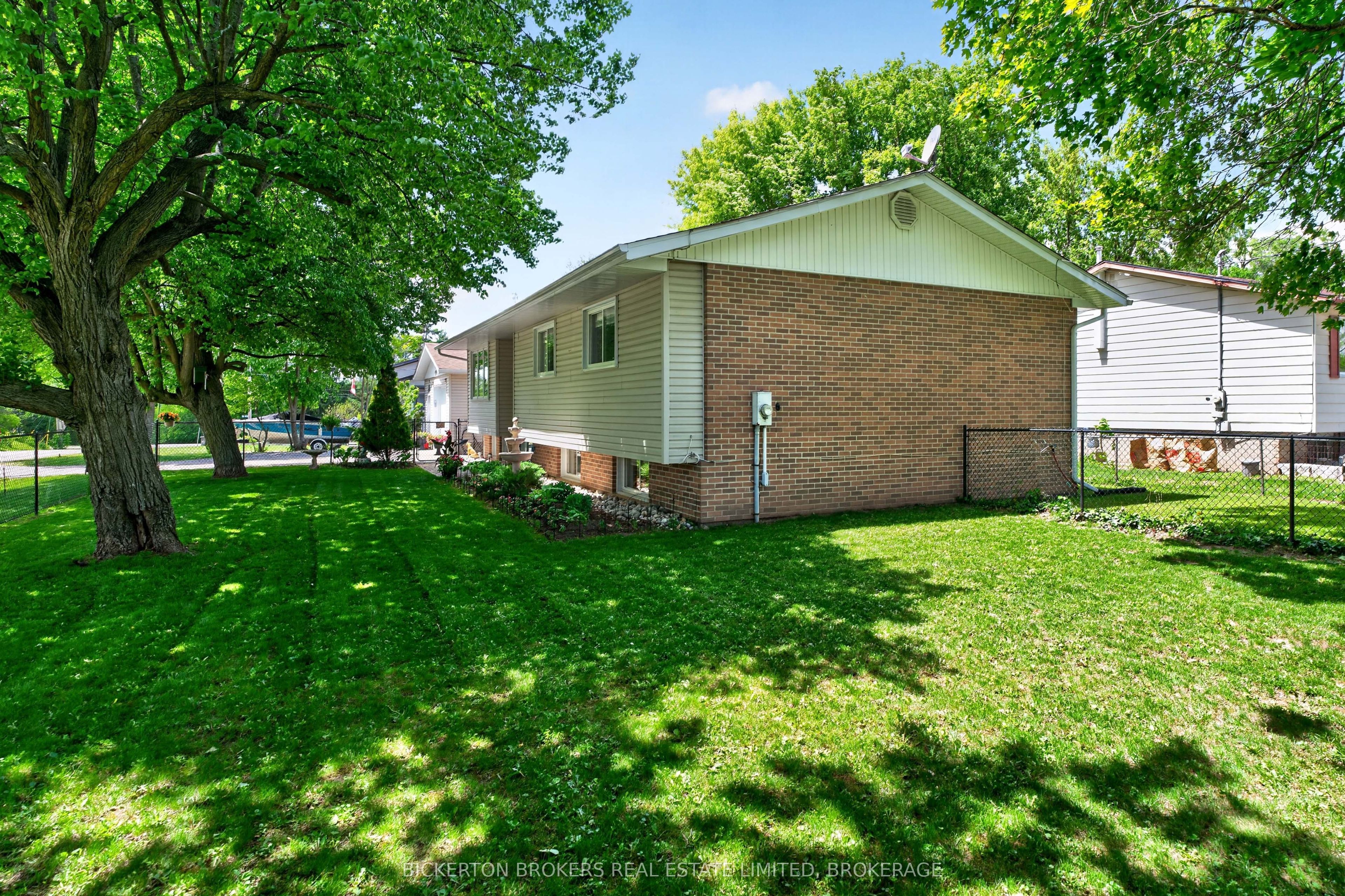 90 Ann Street Property Photo 11