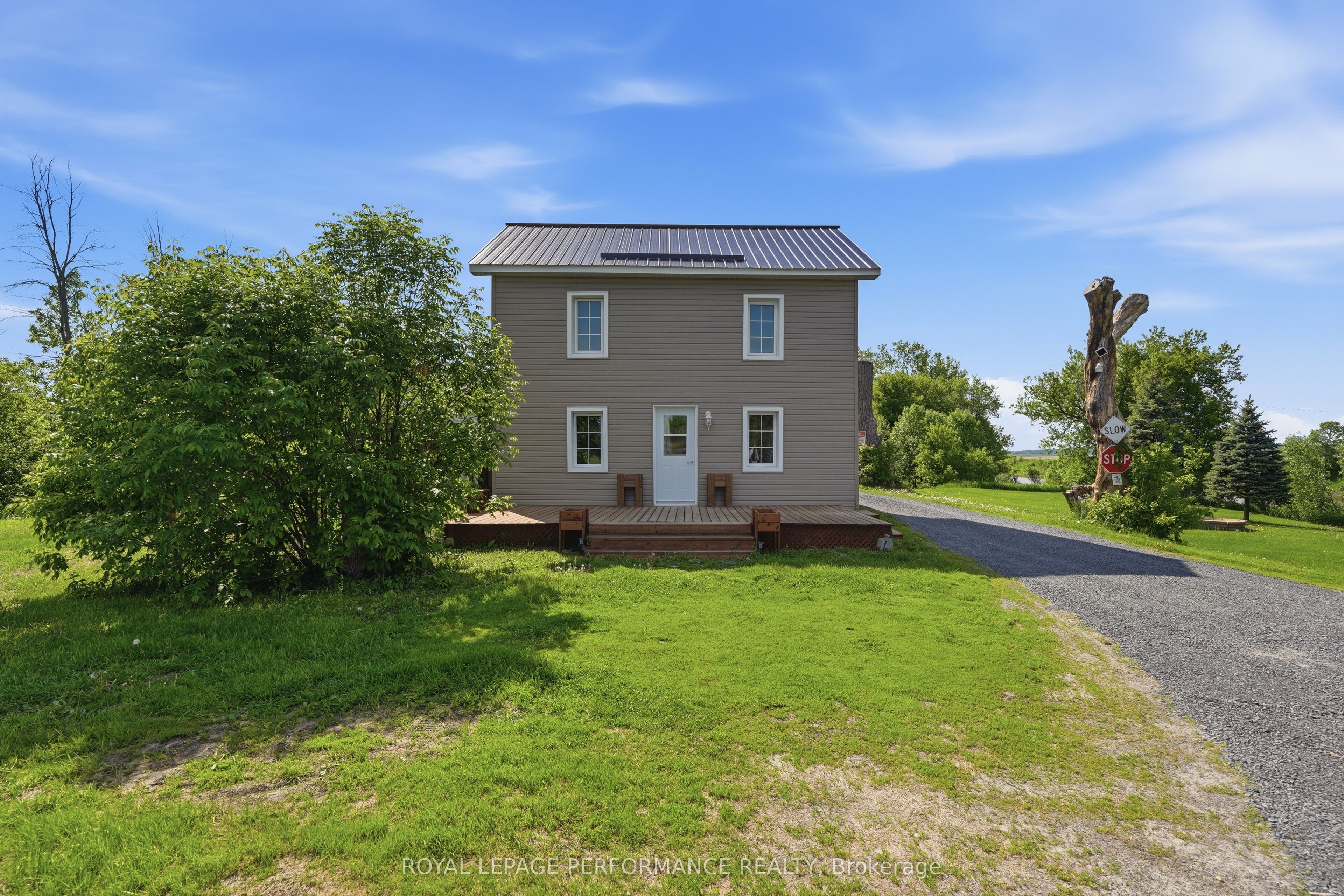 961 Boundary Road Property Photo 3